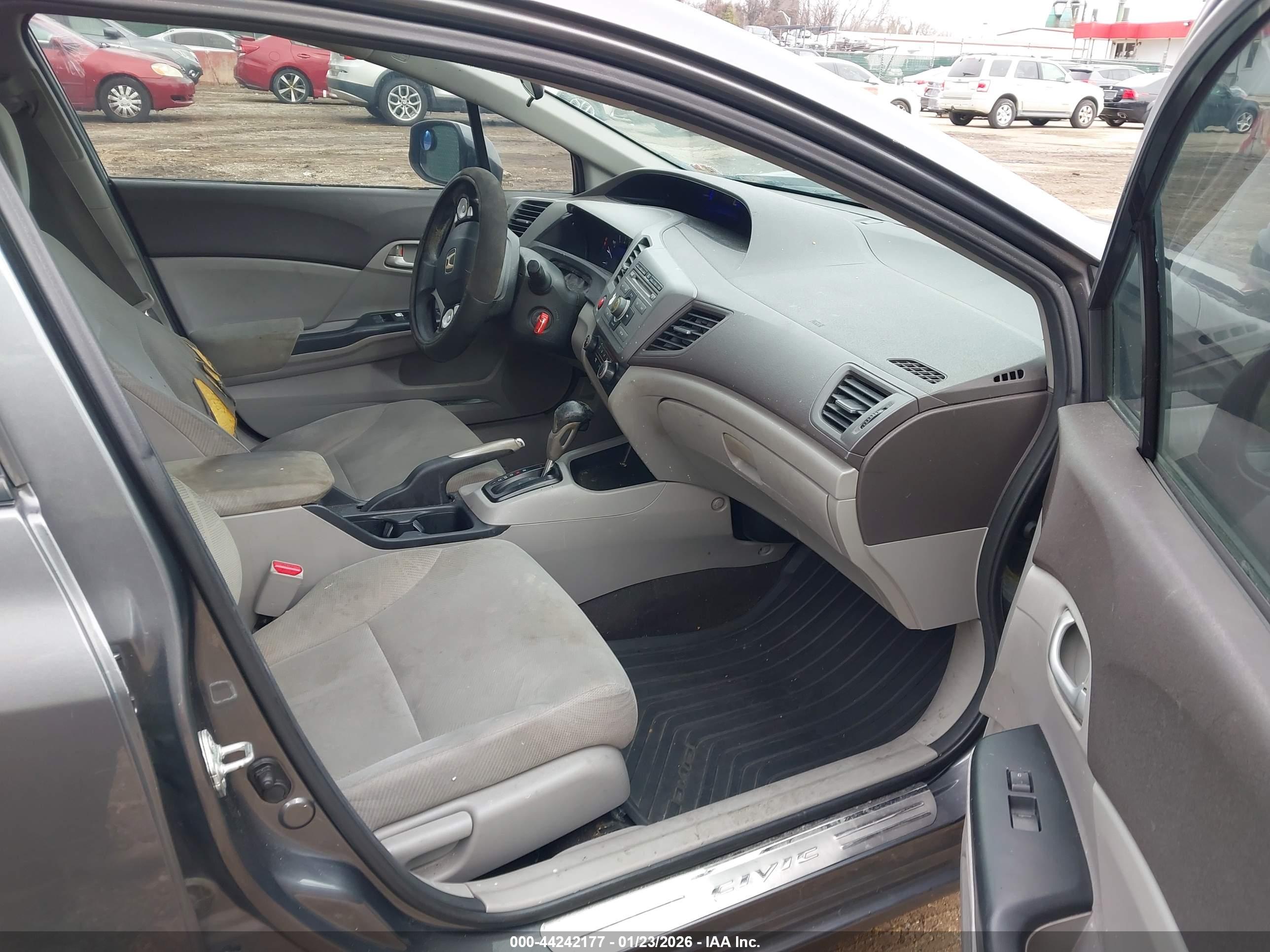 HONDA CIVIC image 5
