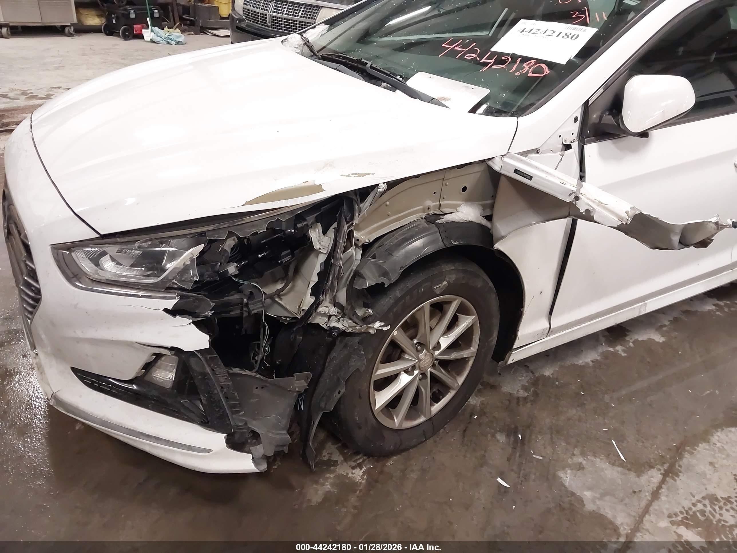 HYUNDAI SONATA image 6