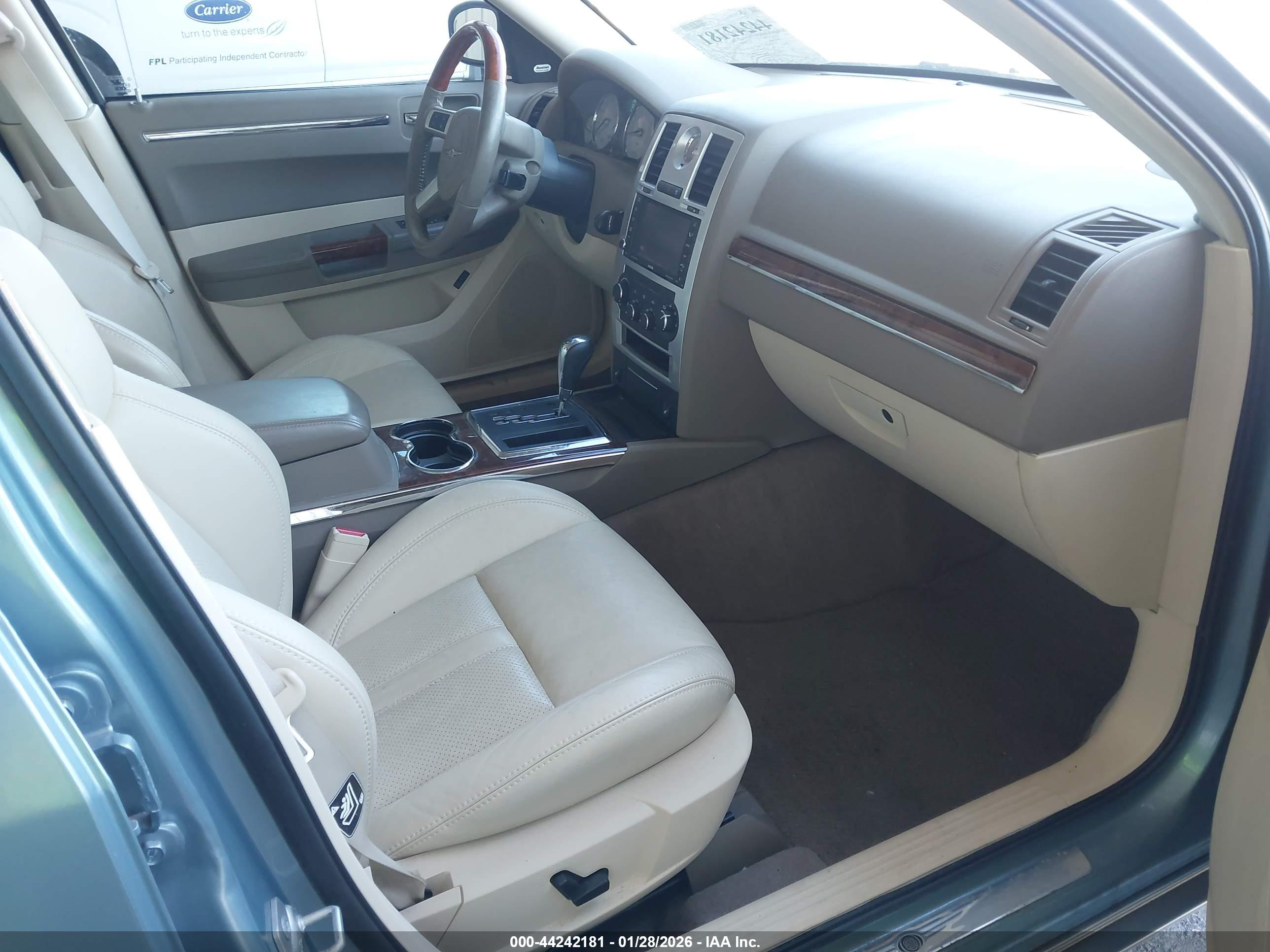 CHRYSLER 300C image 5