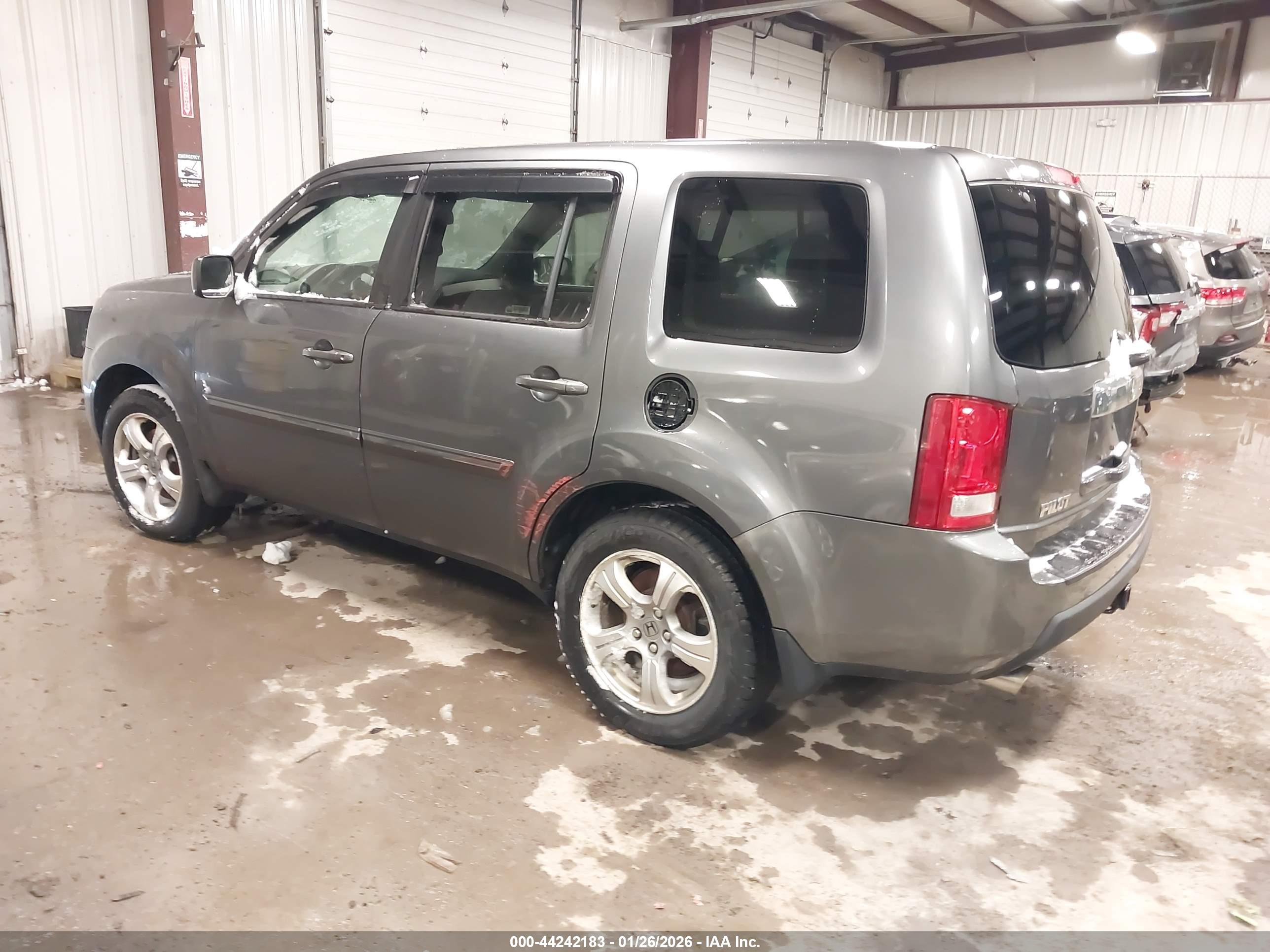 HONDA PILOT image 3