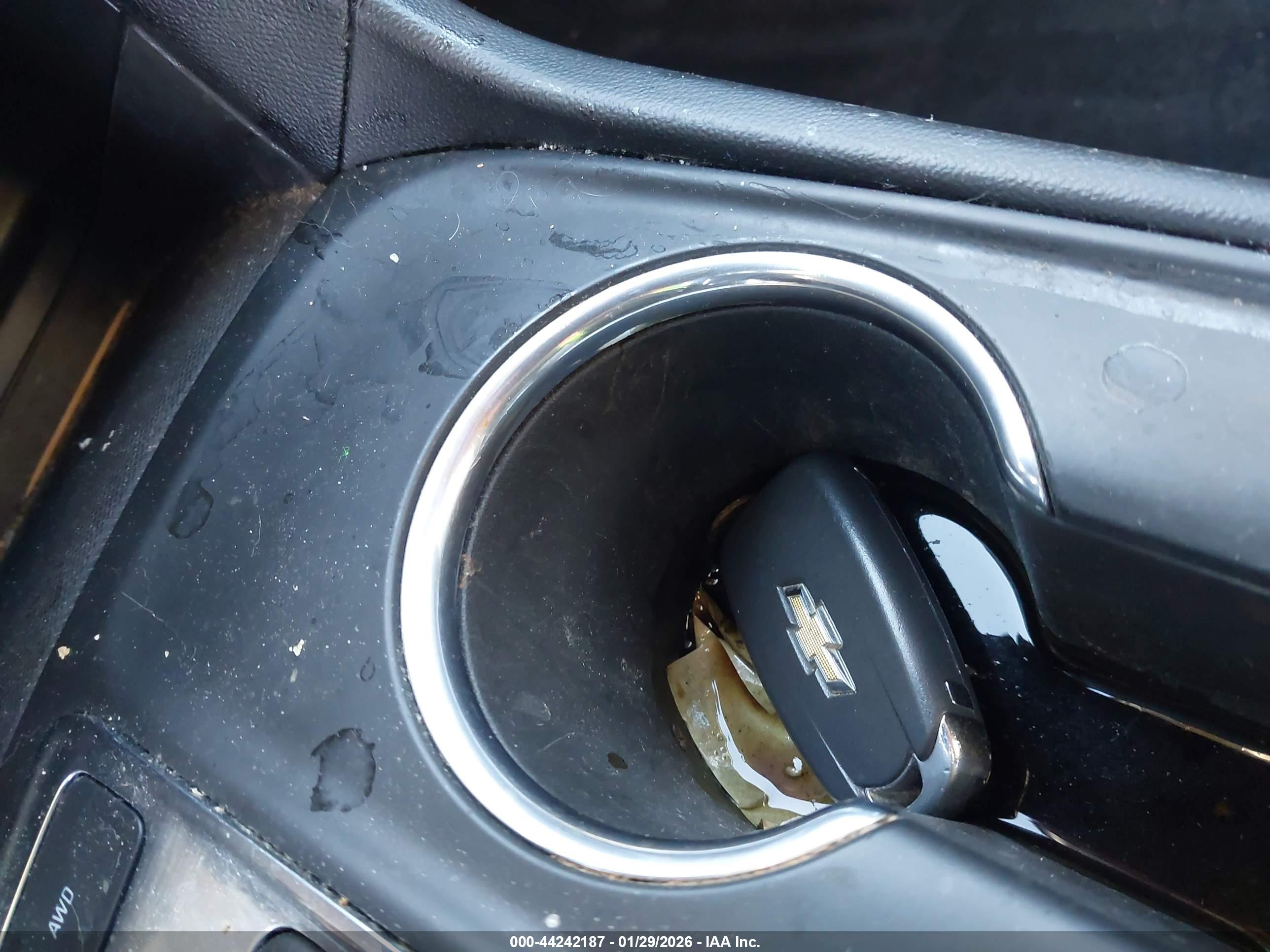 CHEVROLET EQUINOX image 11