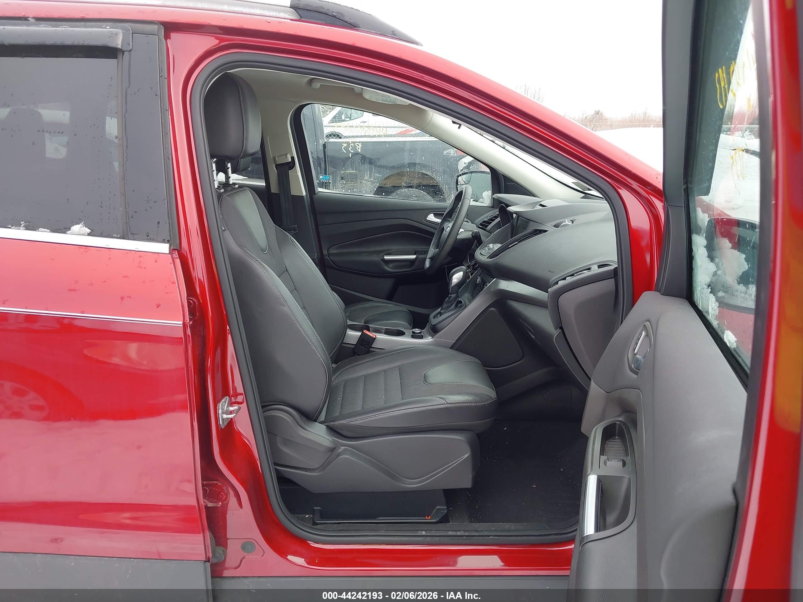 FORD ESCAPE image 5