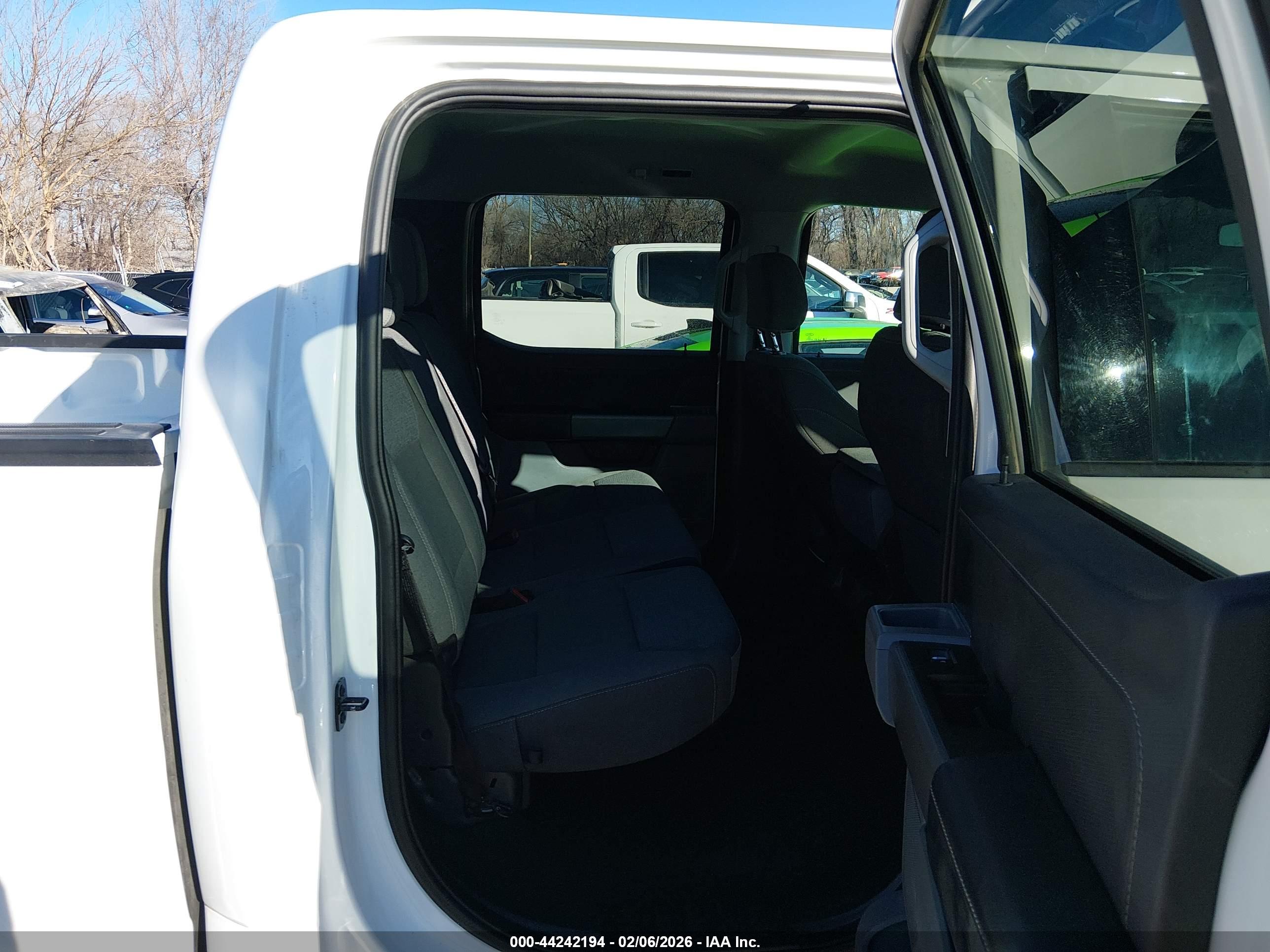 FORD F-150 image 8