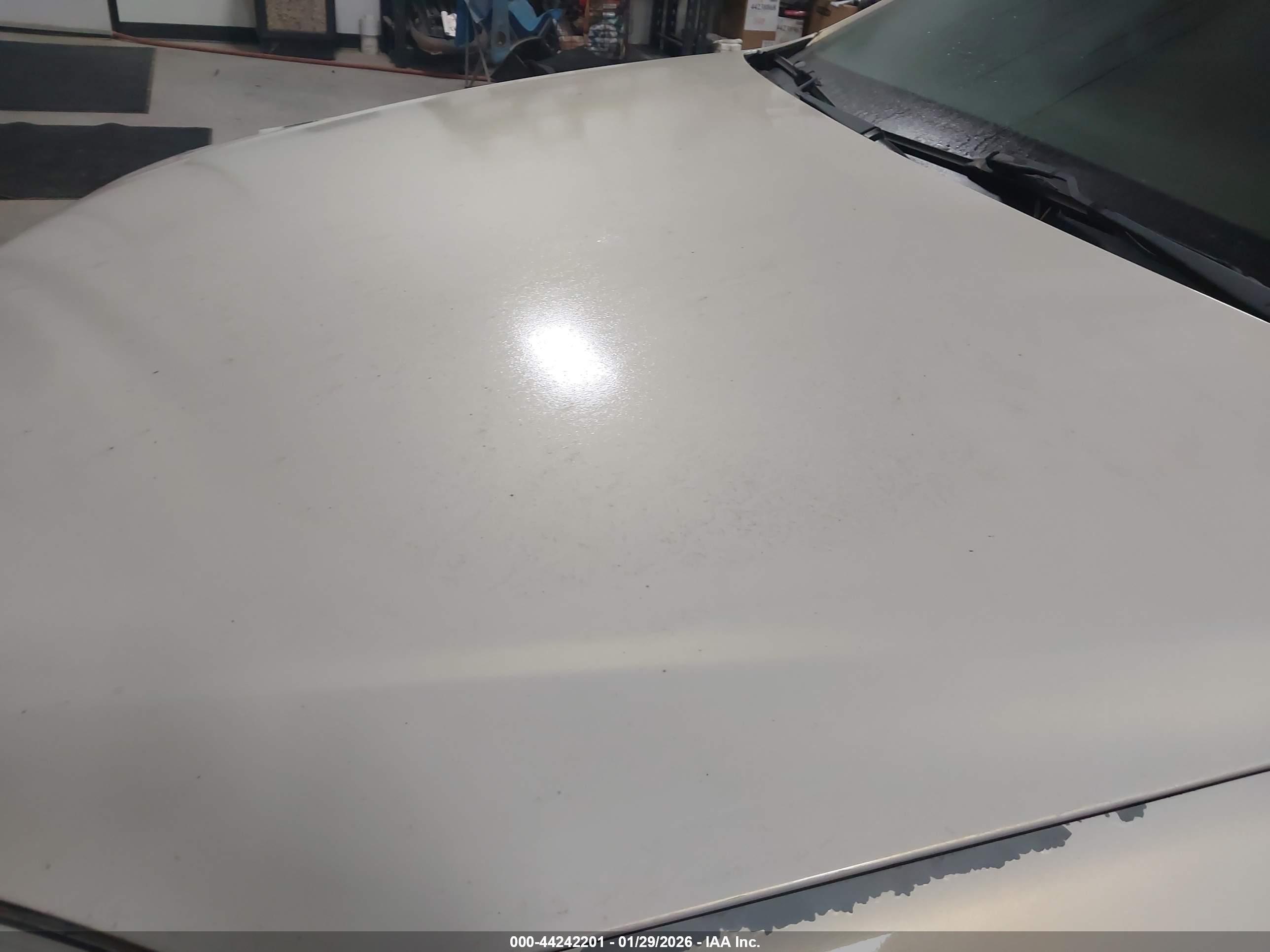BUICK LUCERNE image 6