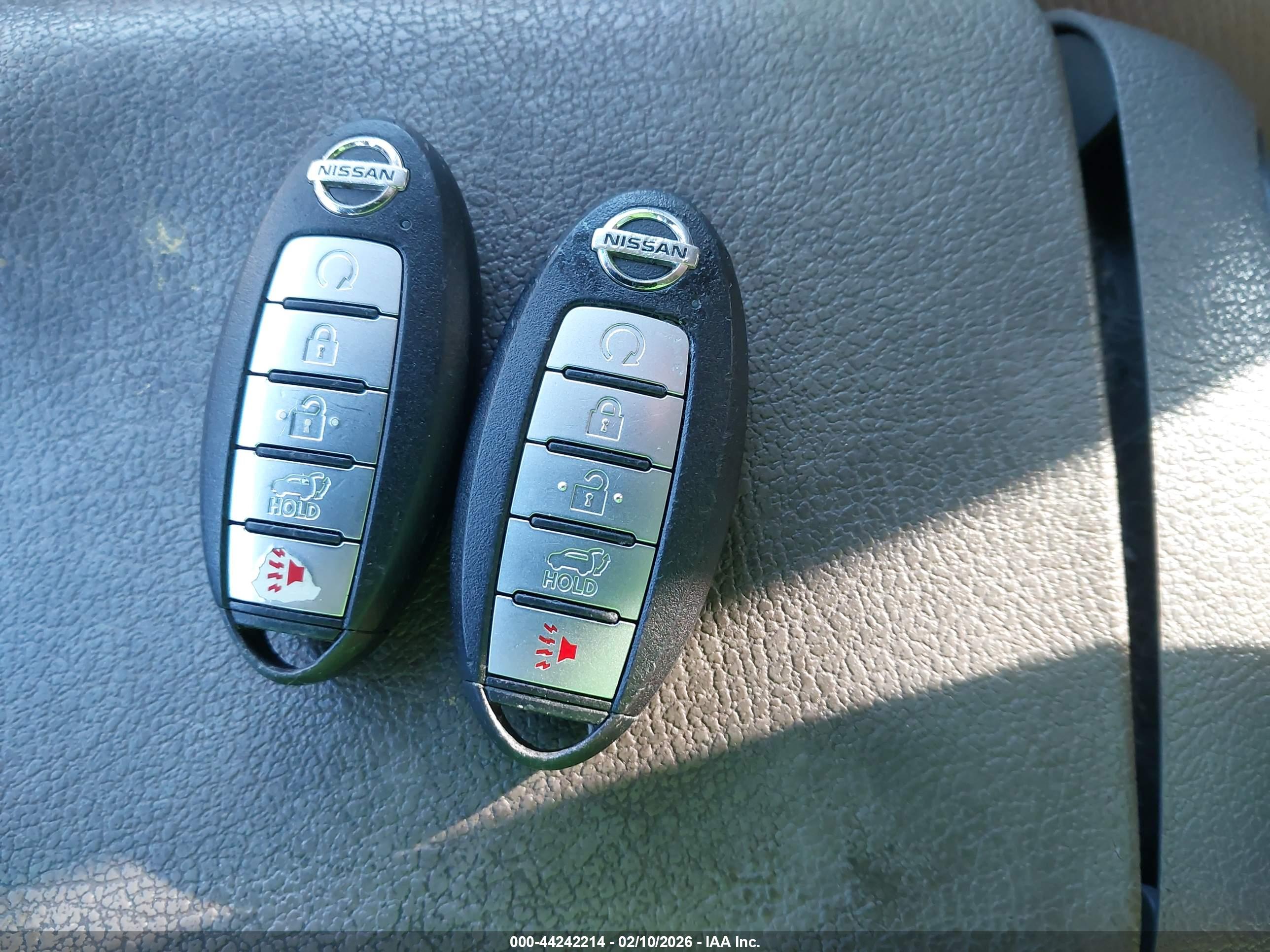 NISSAN ROGUE image 11