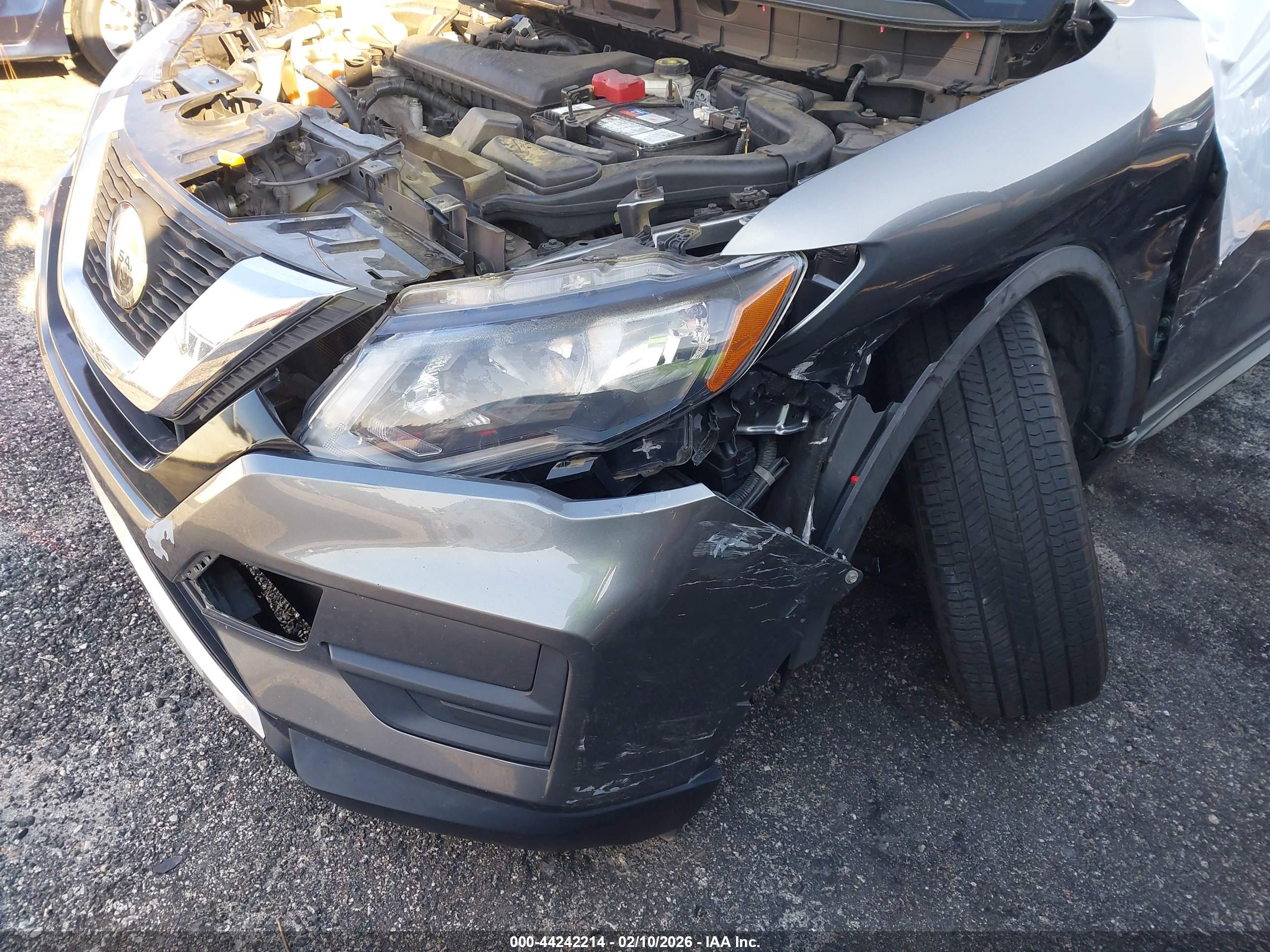 NISSAN ROGUE image 6