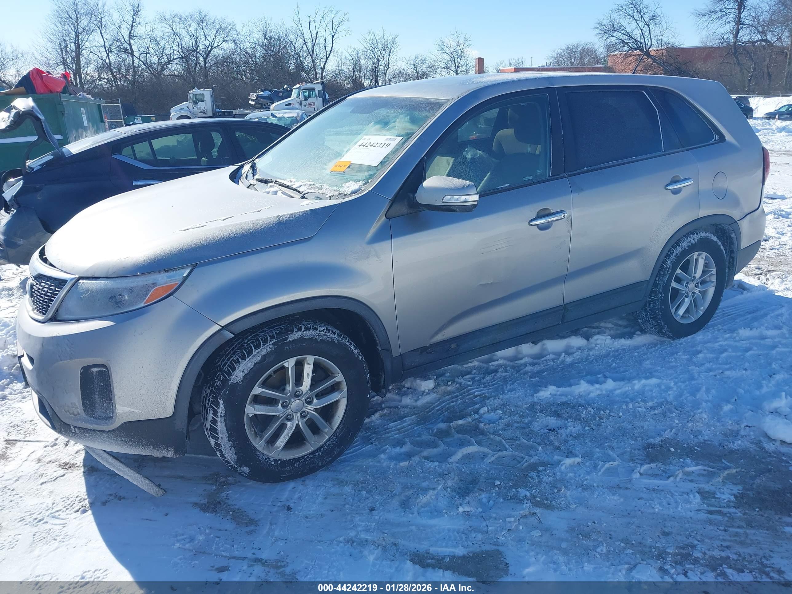 KIA SORENTO image 2