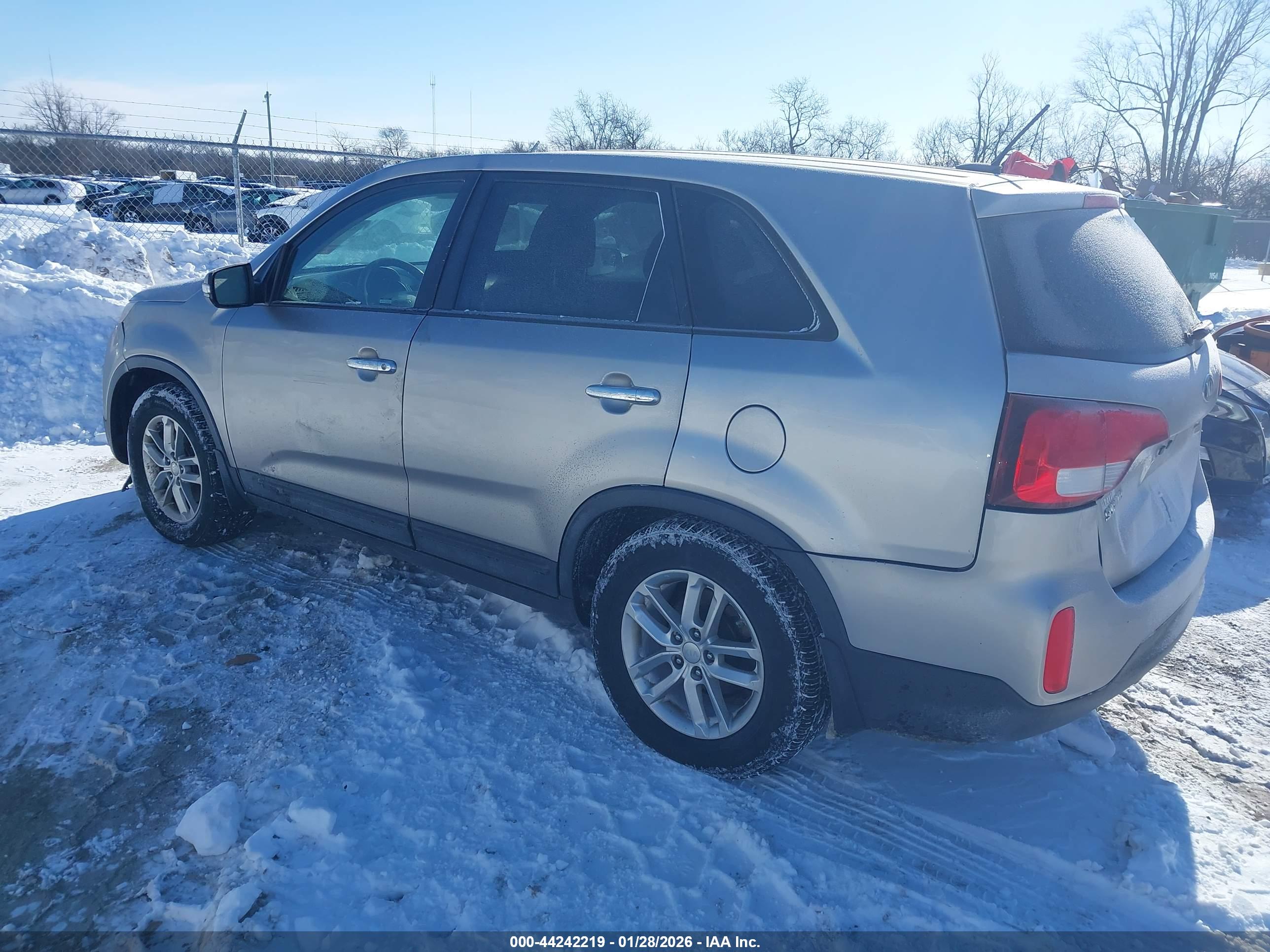 KIA SORENTO image 3