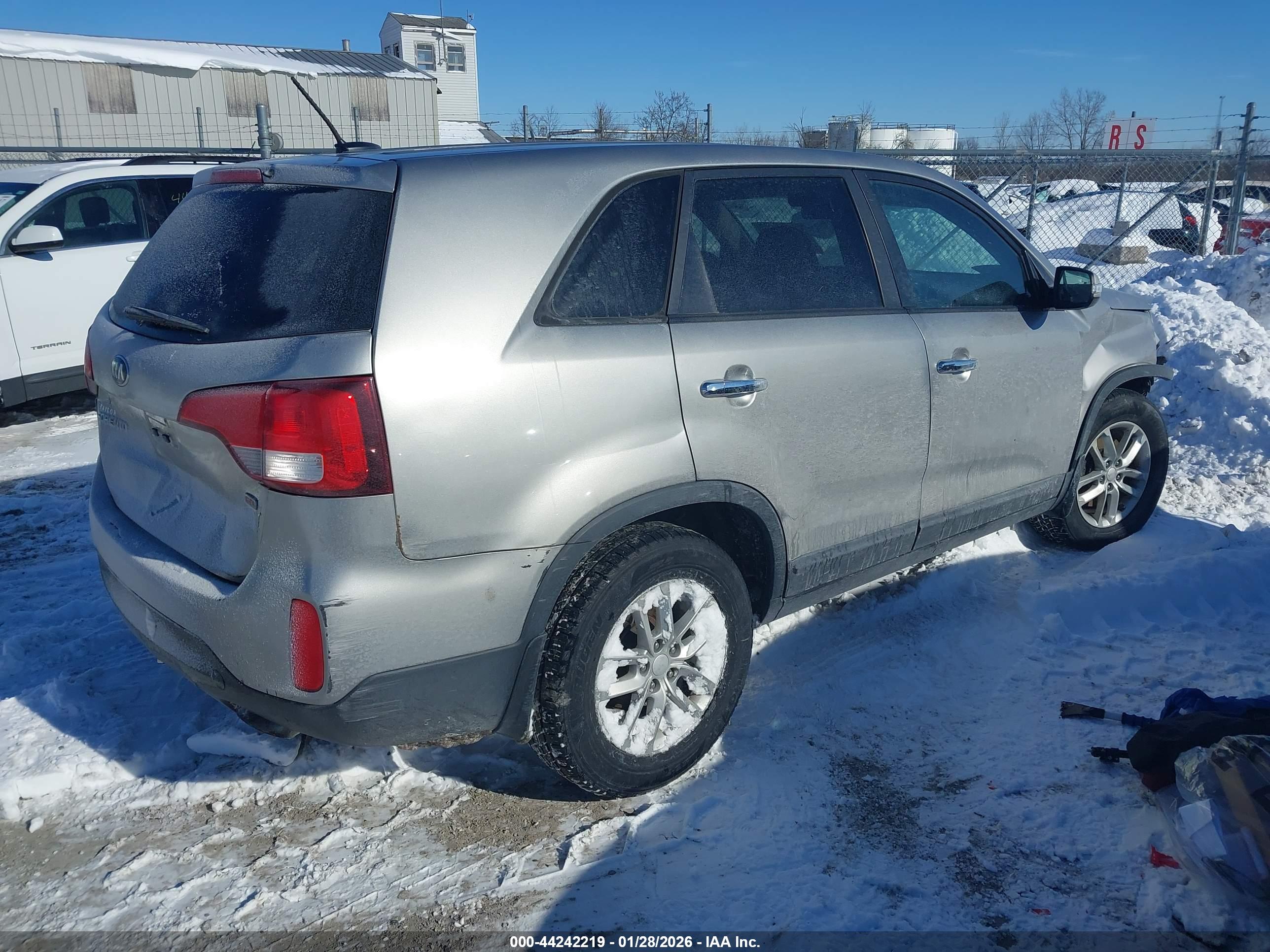 KIA SORENTO image 4