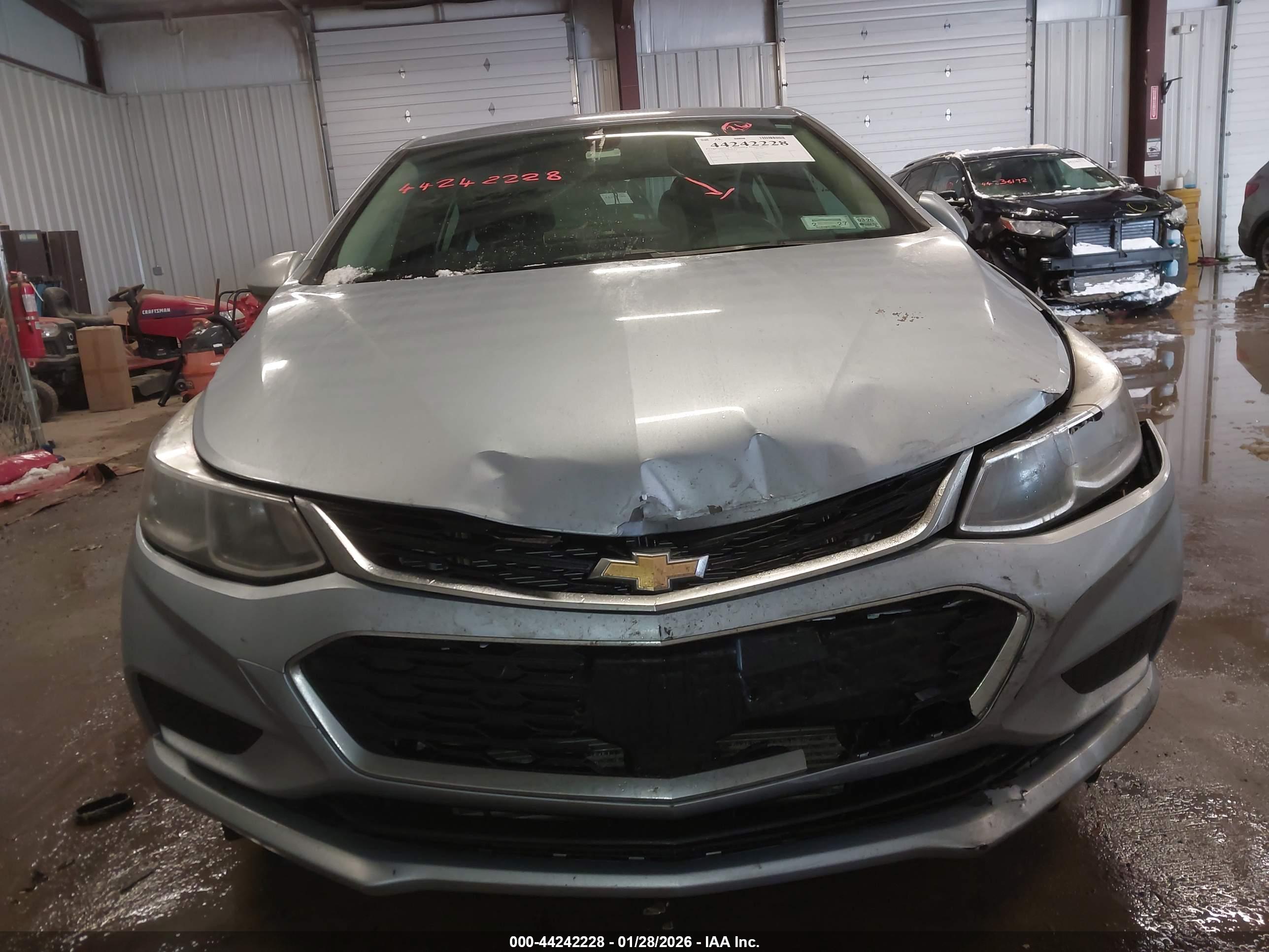 CHEVROLET CRUZE image 6