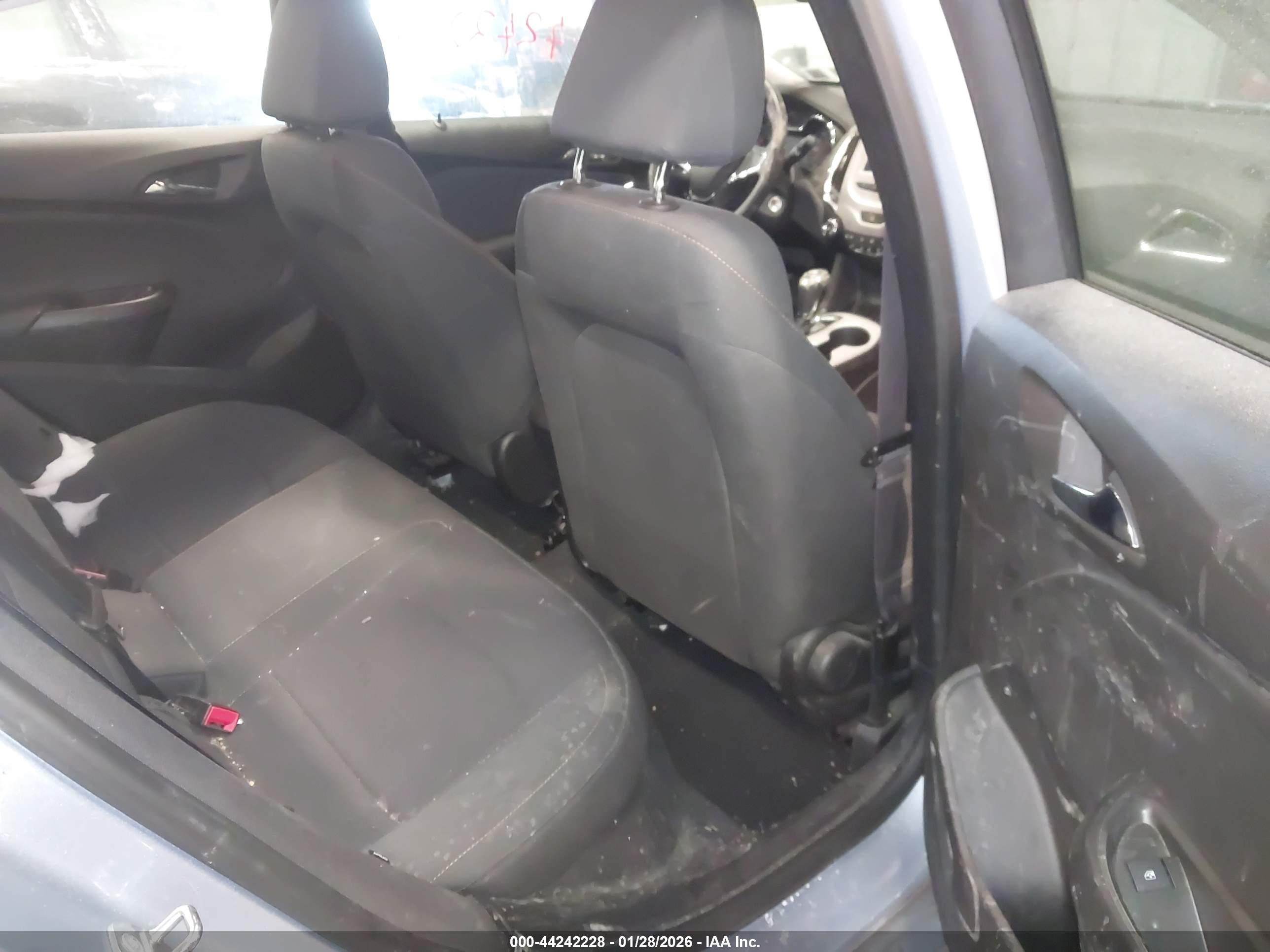 CHEVROLET CRUZE image 8