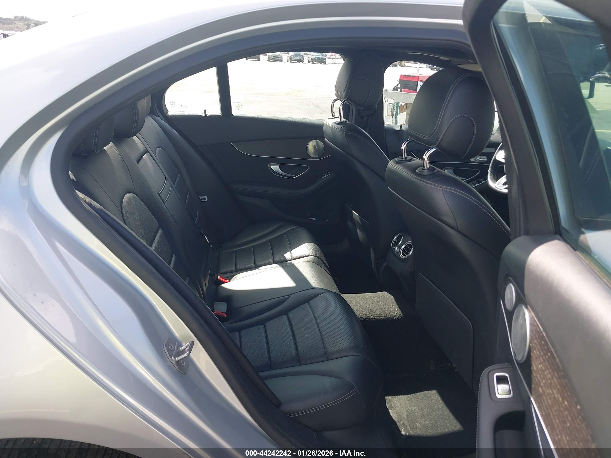 MERCEDES-BENZ C image 8