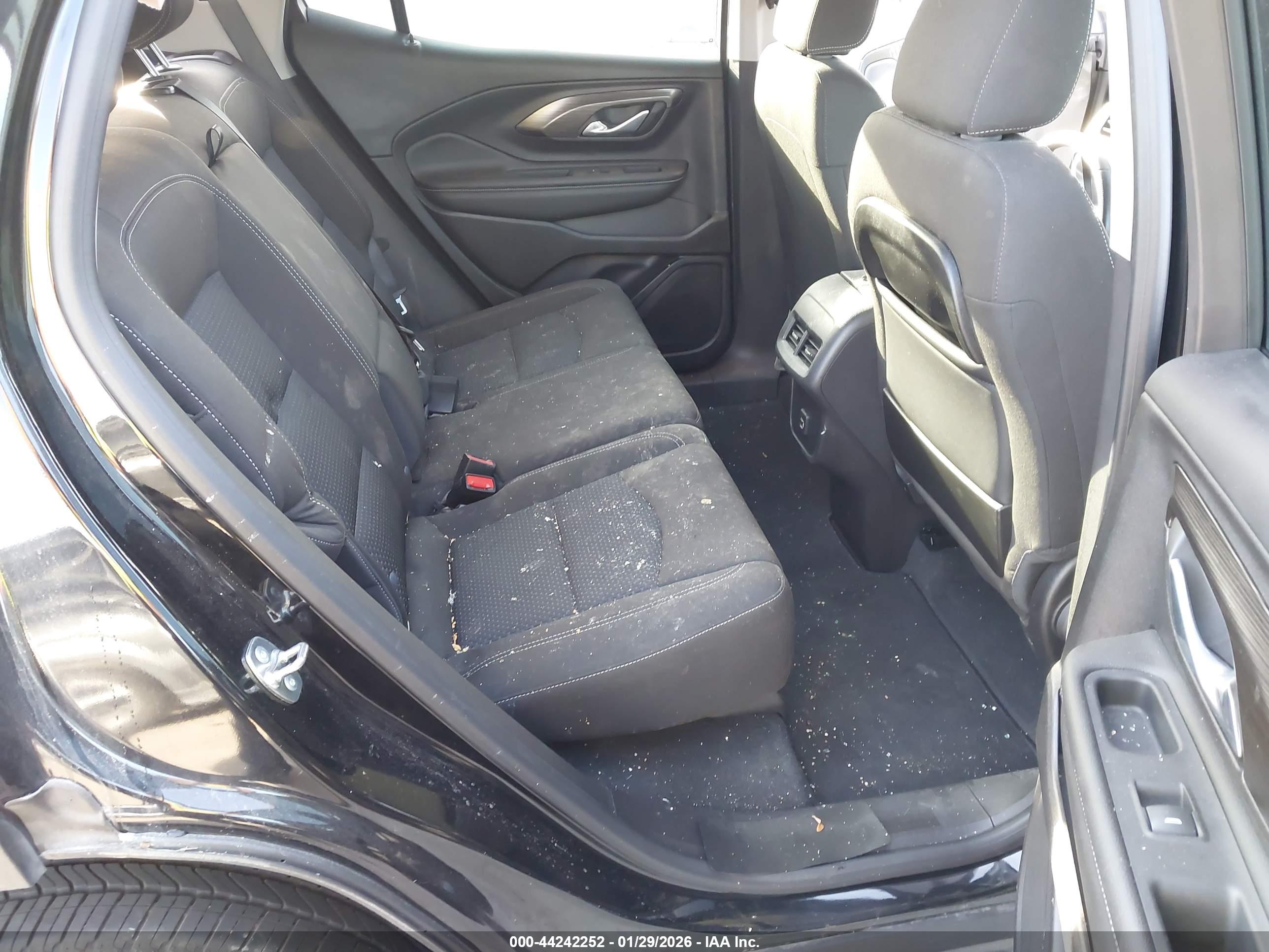 GMC TERRAIN image 8