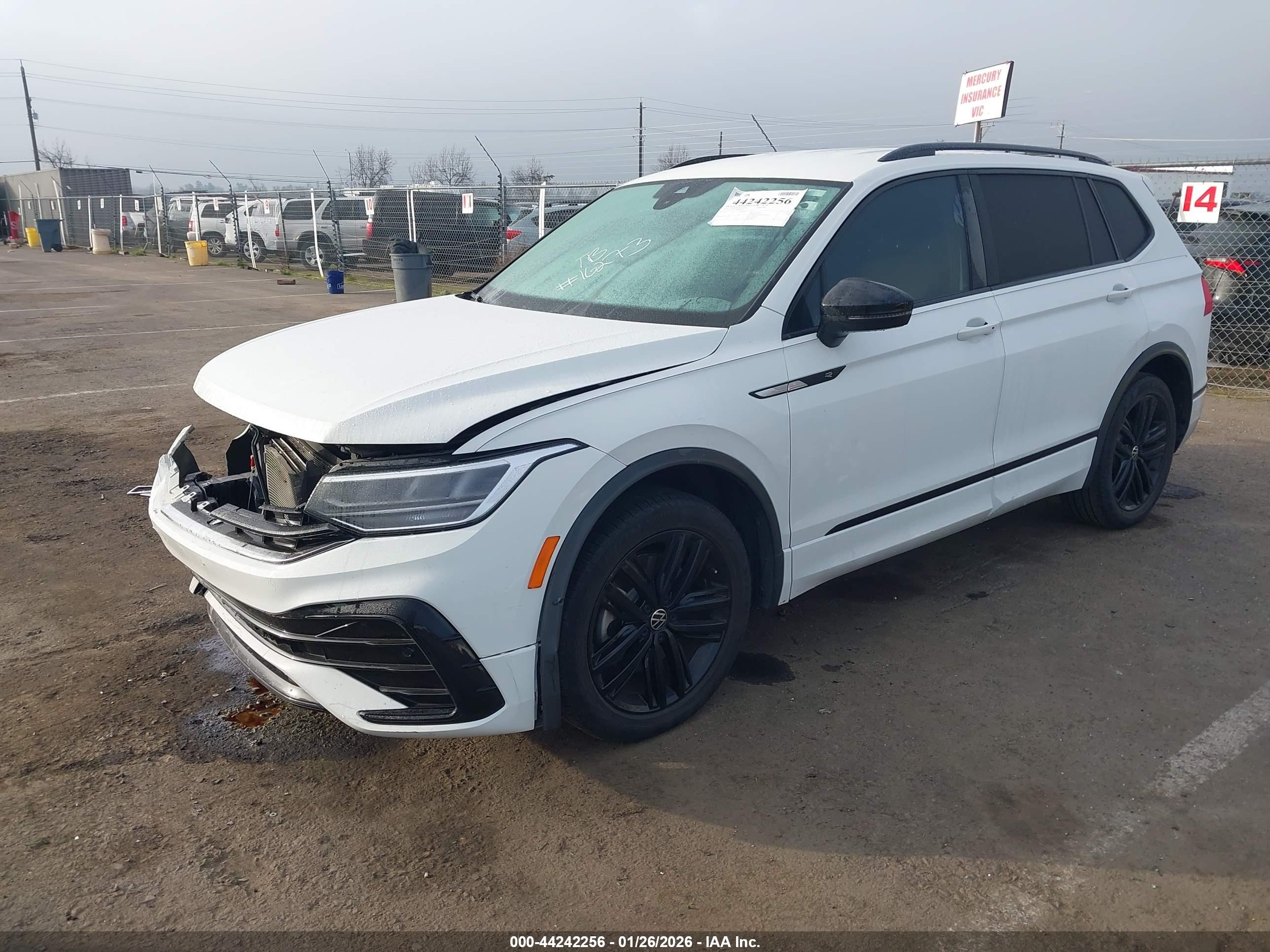 VOLKSWAGEN TIGUAN image 2