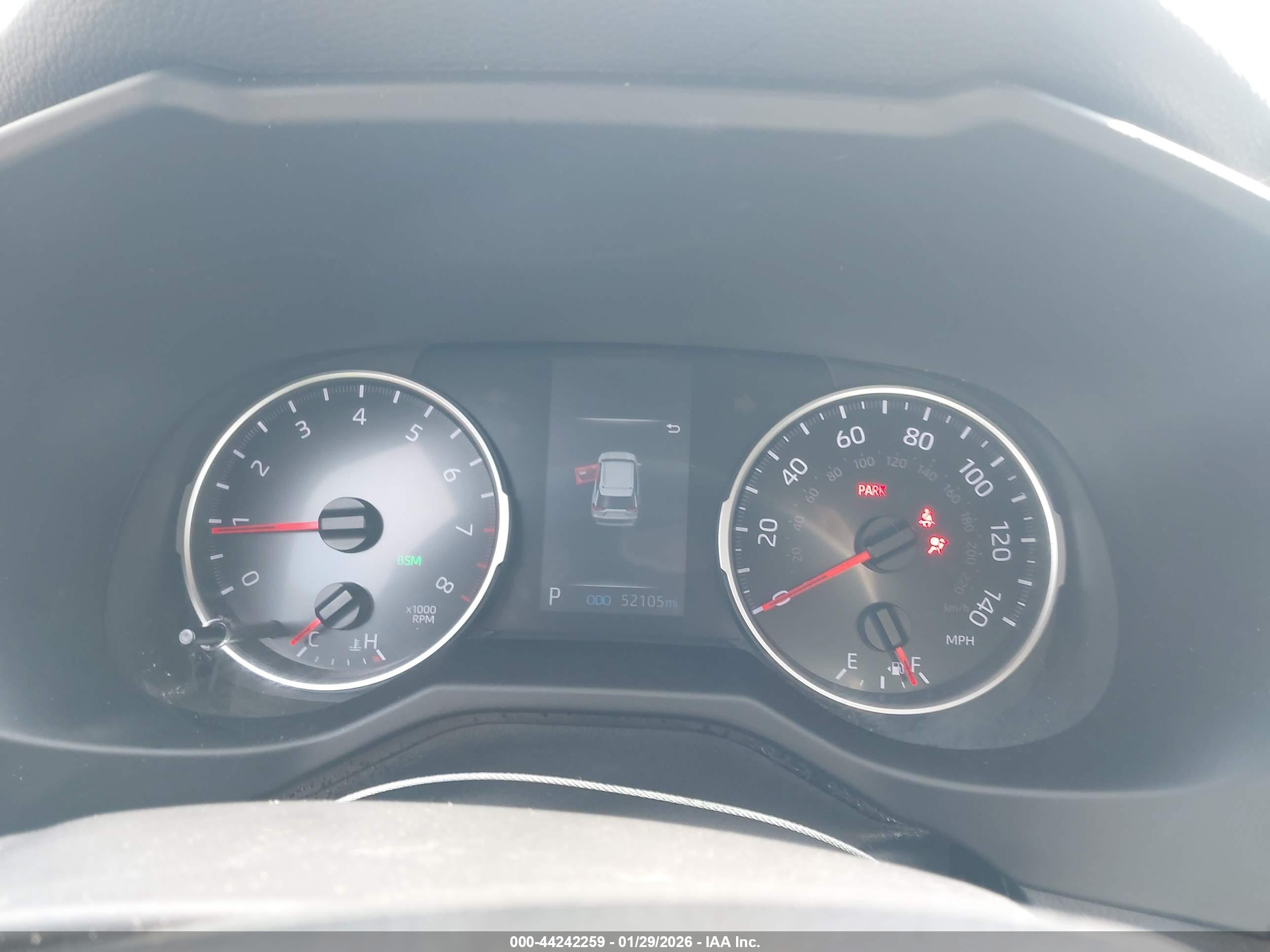 TOYOTA RAV4 image 7