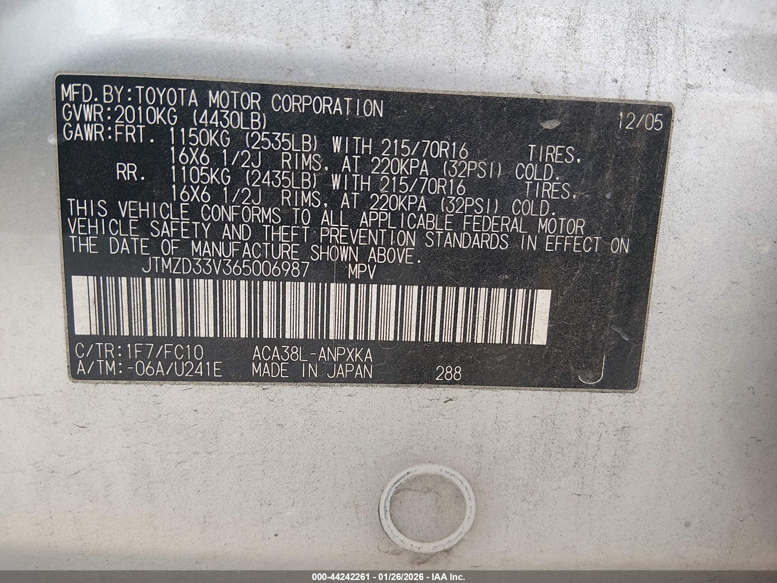 TOYOTA RAV4 image 9