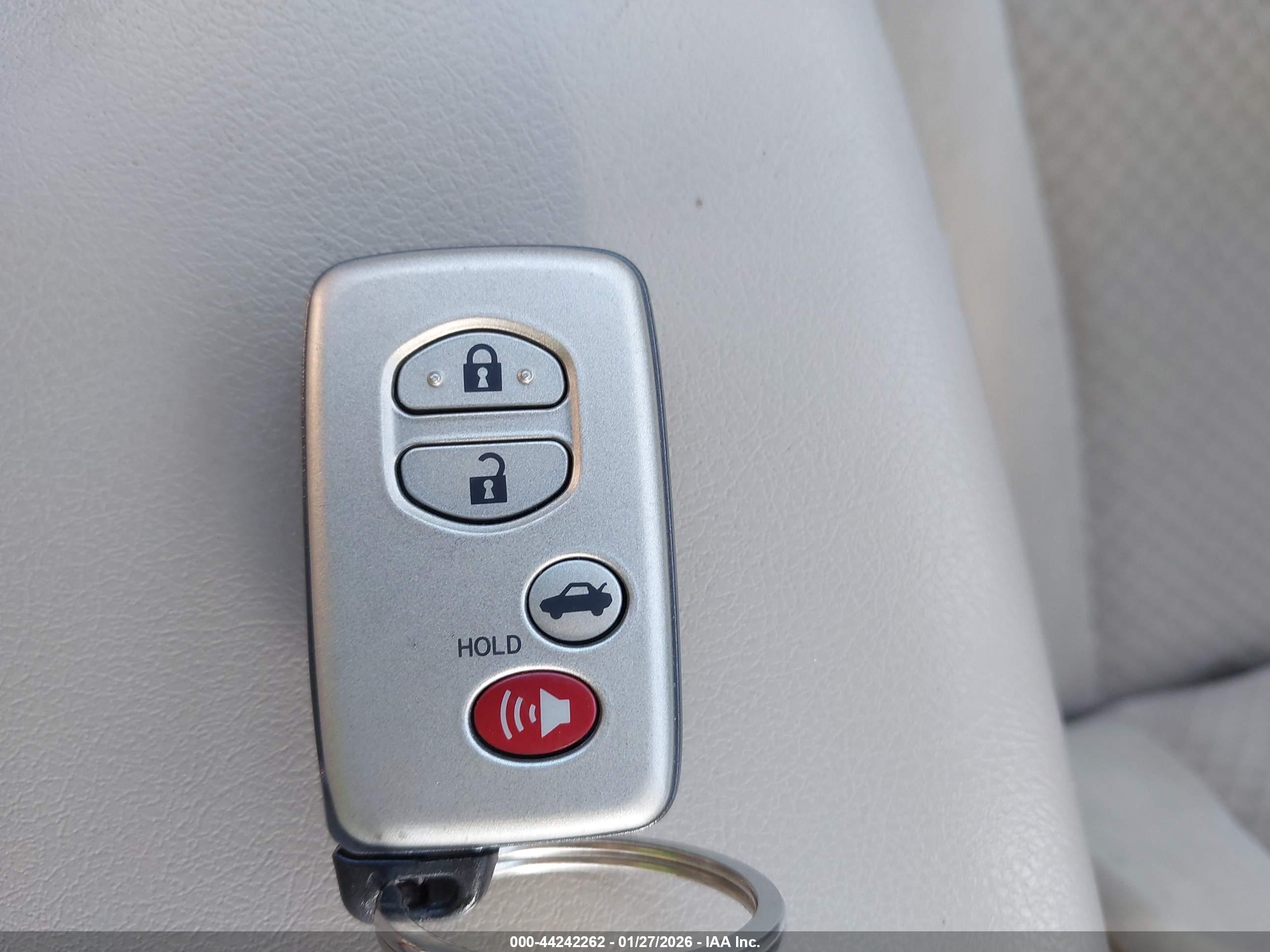 TOYOTA CAMRY image 11