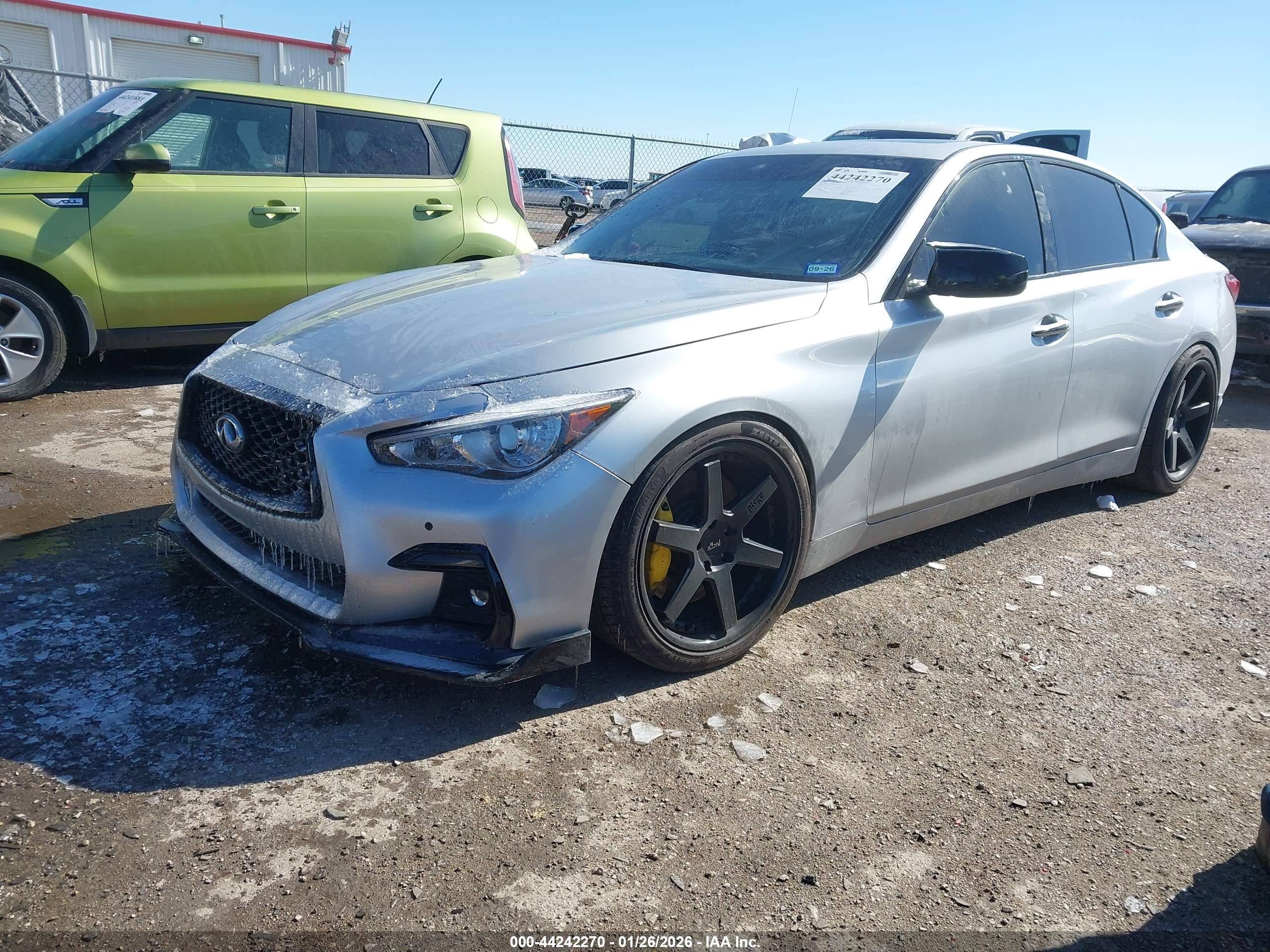 INFINITI Q50 image 2