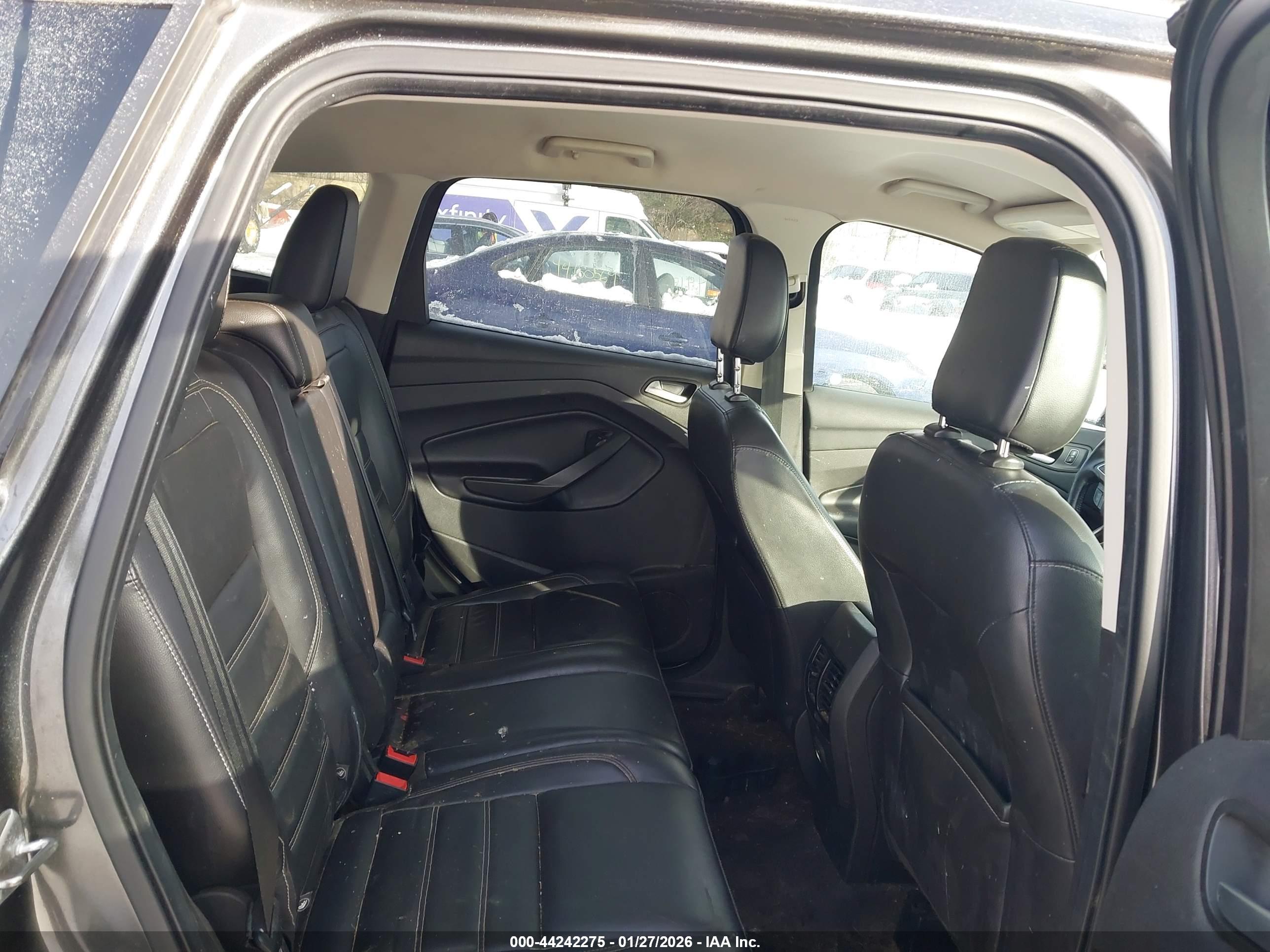 FORD ESCAPE image 8