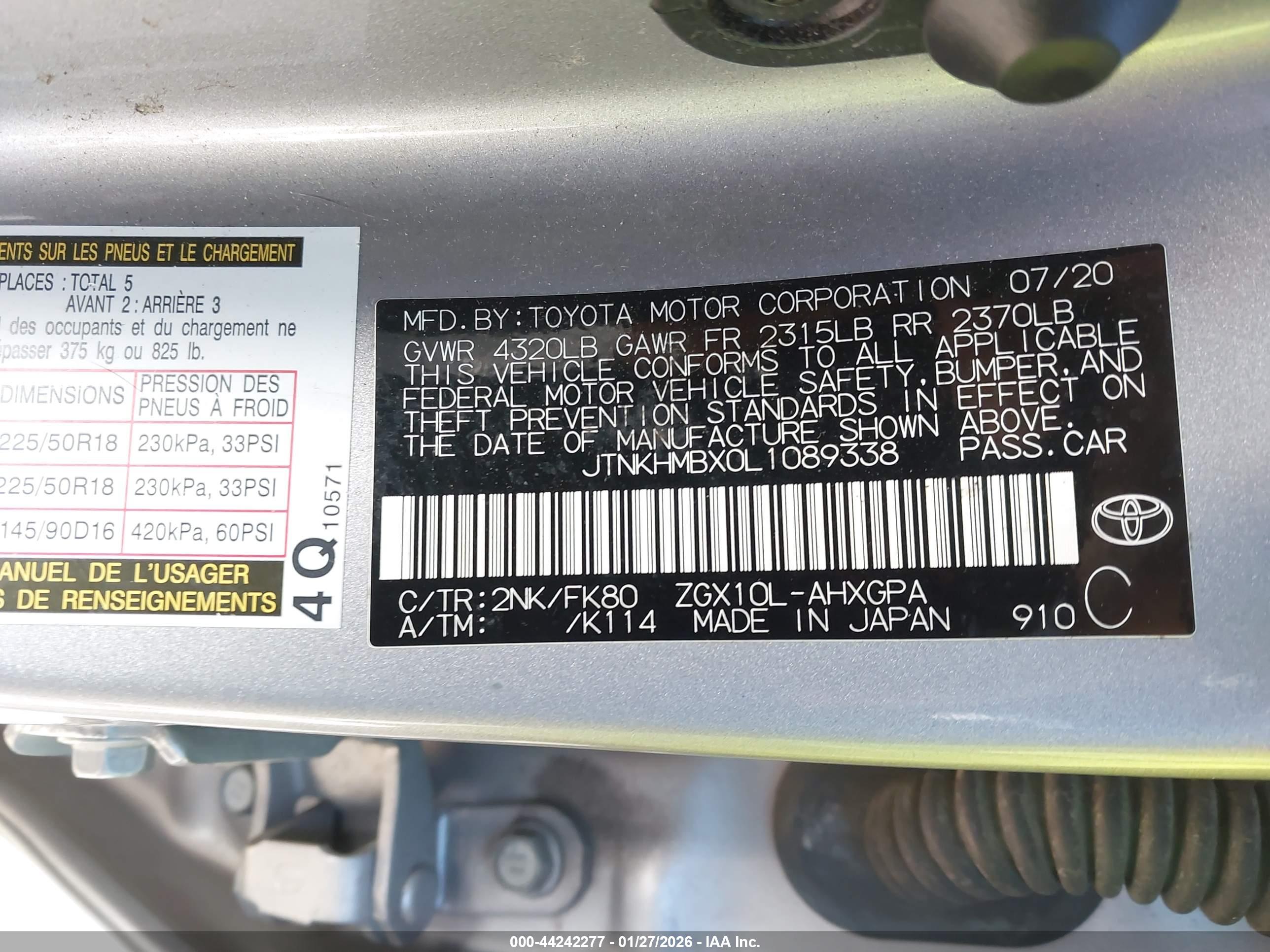 TOYOTA C-HR image 9