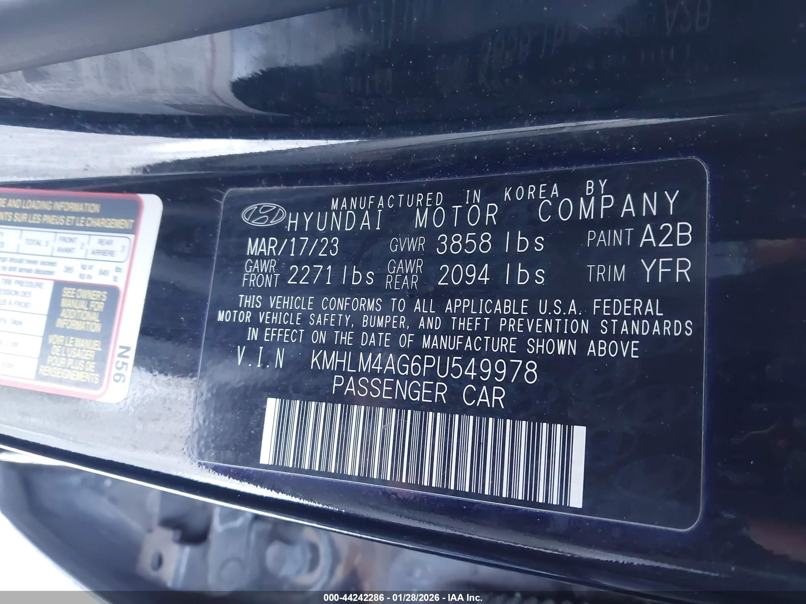 HYUNDAI ELANTRA image 9