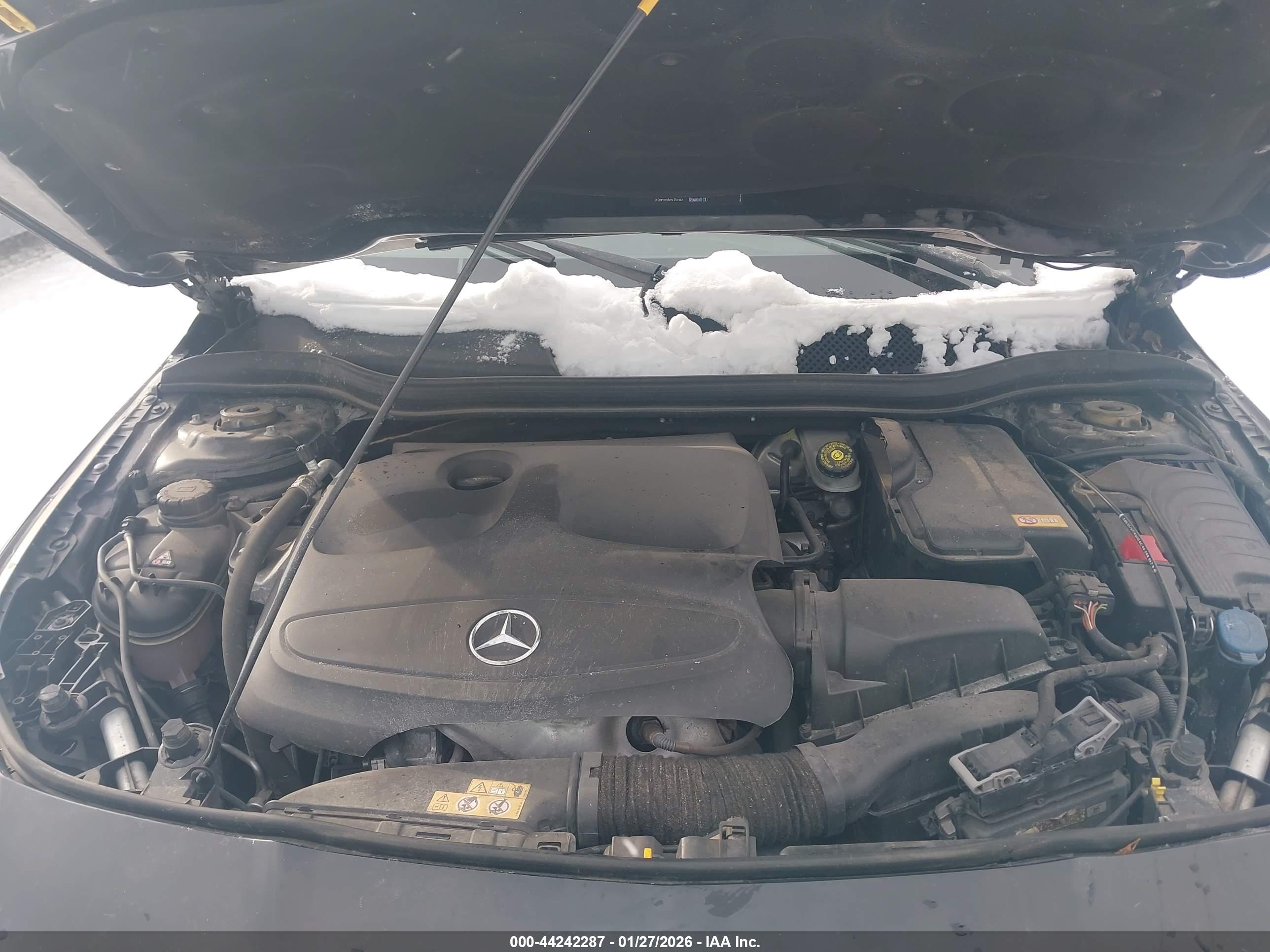 MERCEDES-BENZ CLA image 10