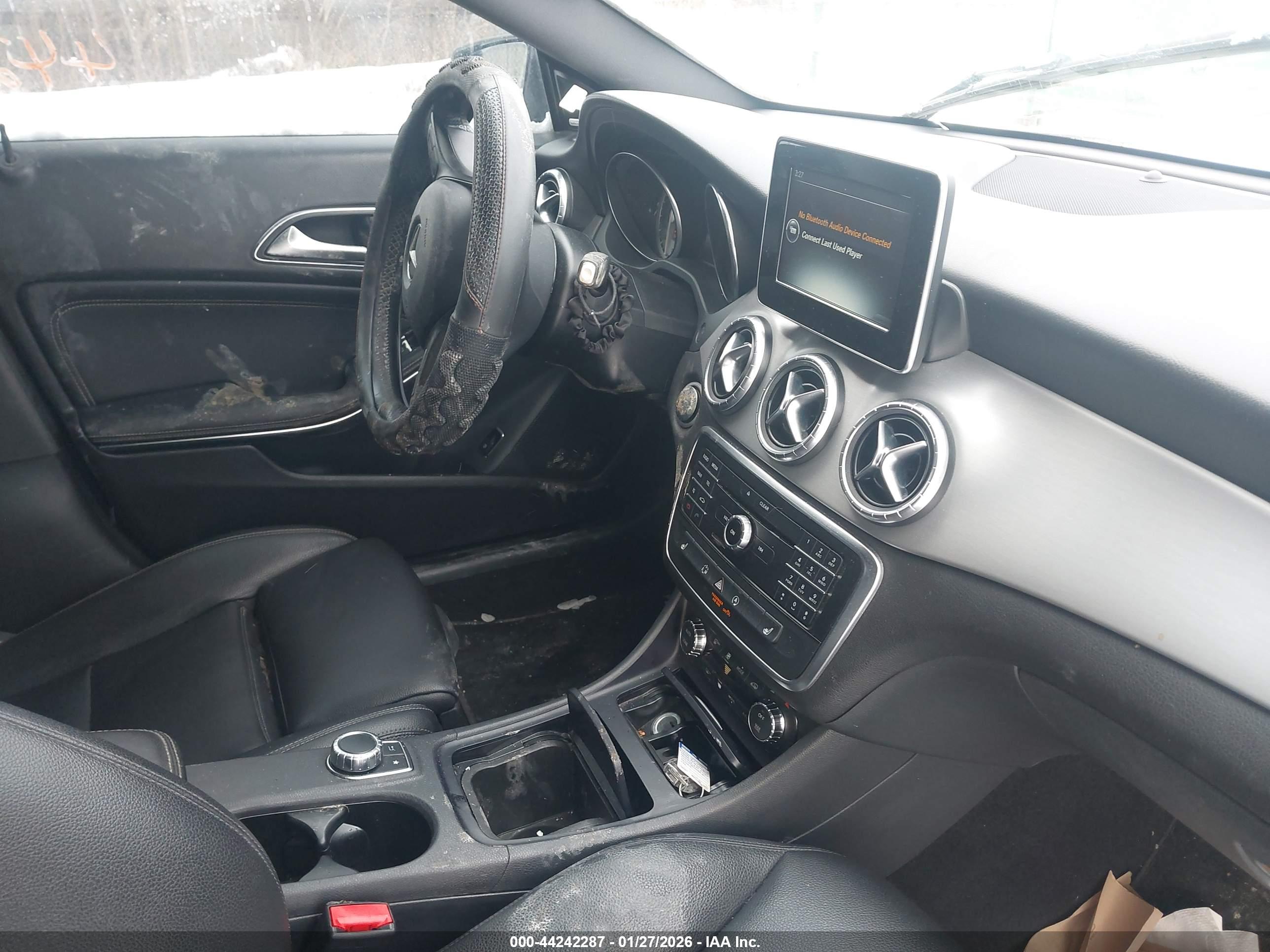 MERCEDES-BENZ CLA image 5