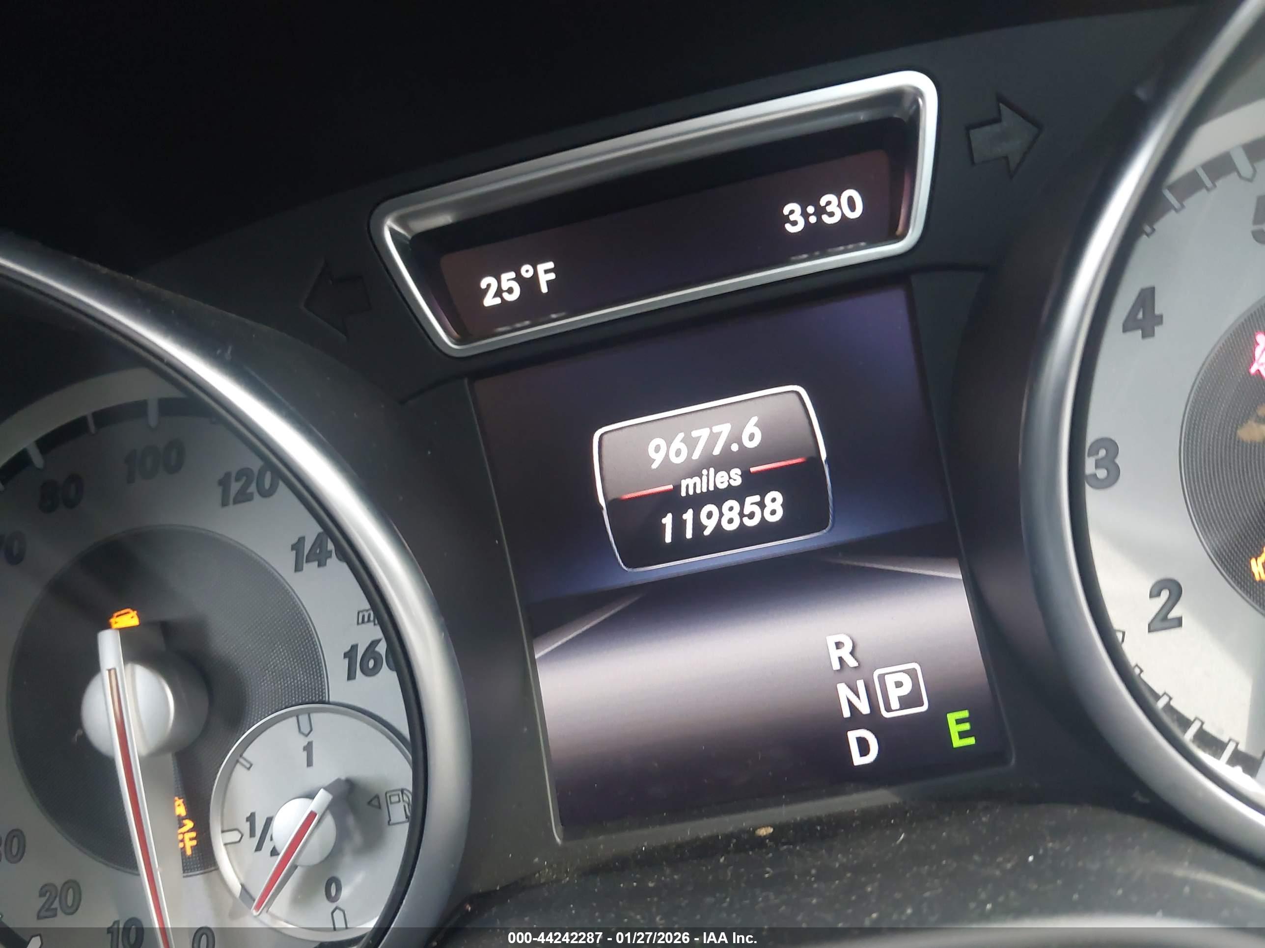 MERCEDES-BENZ CLA image 7