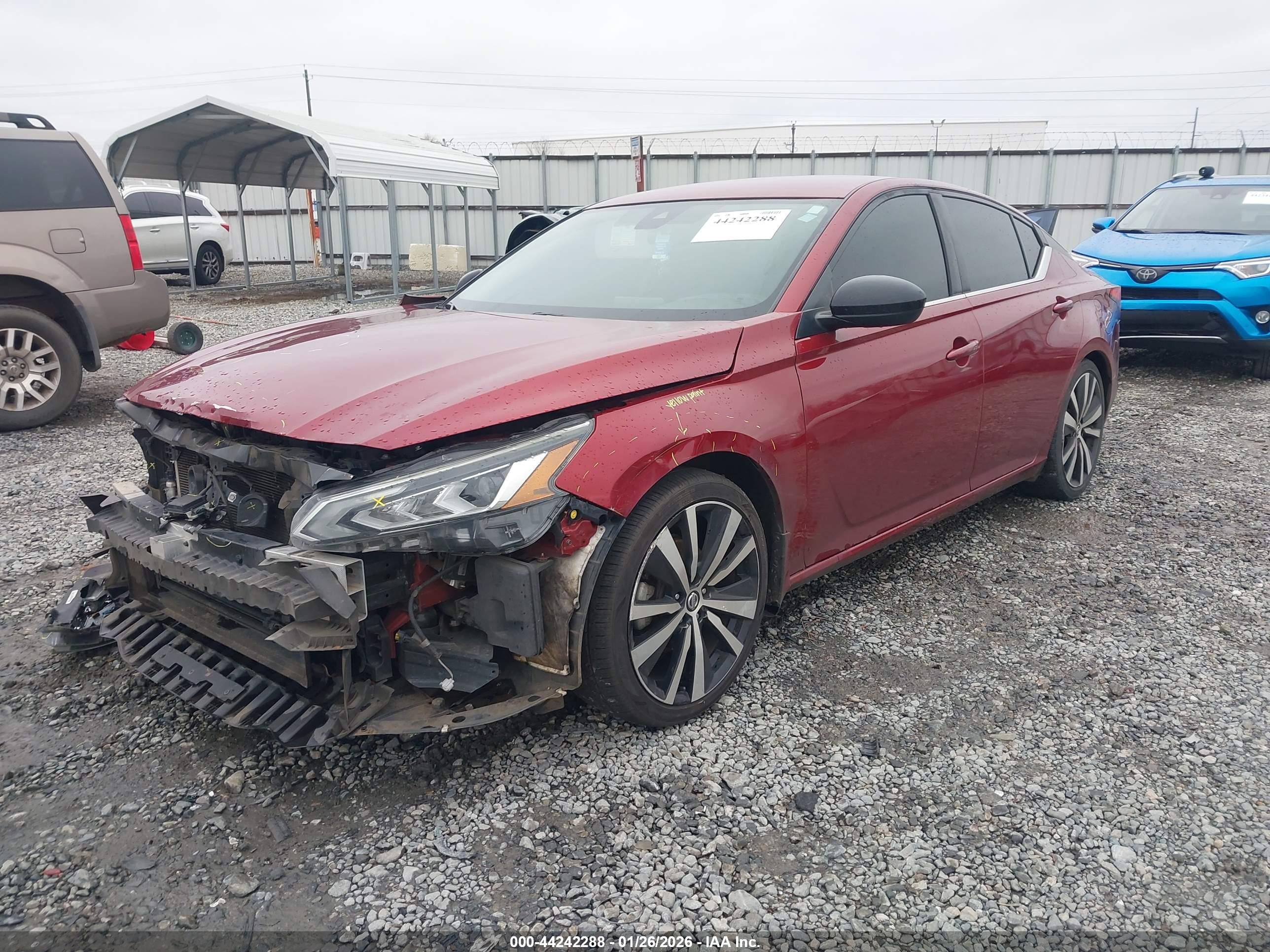 NISSAN ALTIMA image 2