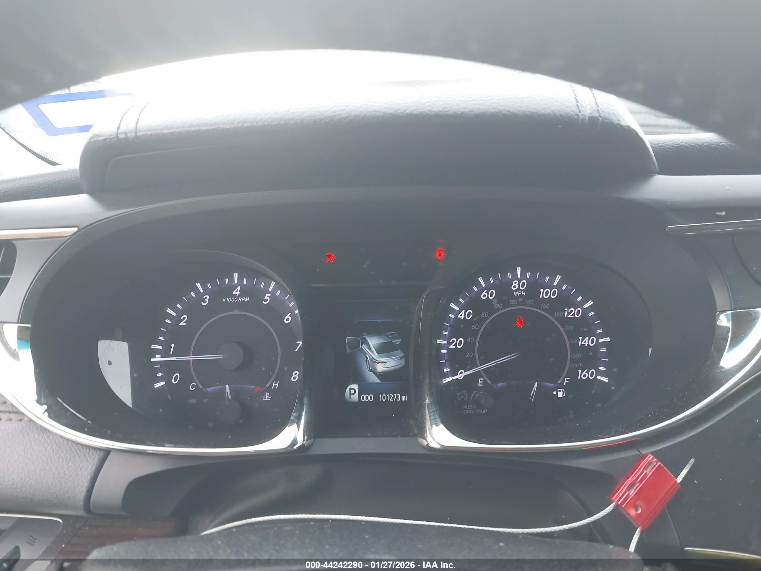 TOYOTA AVALON image 7