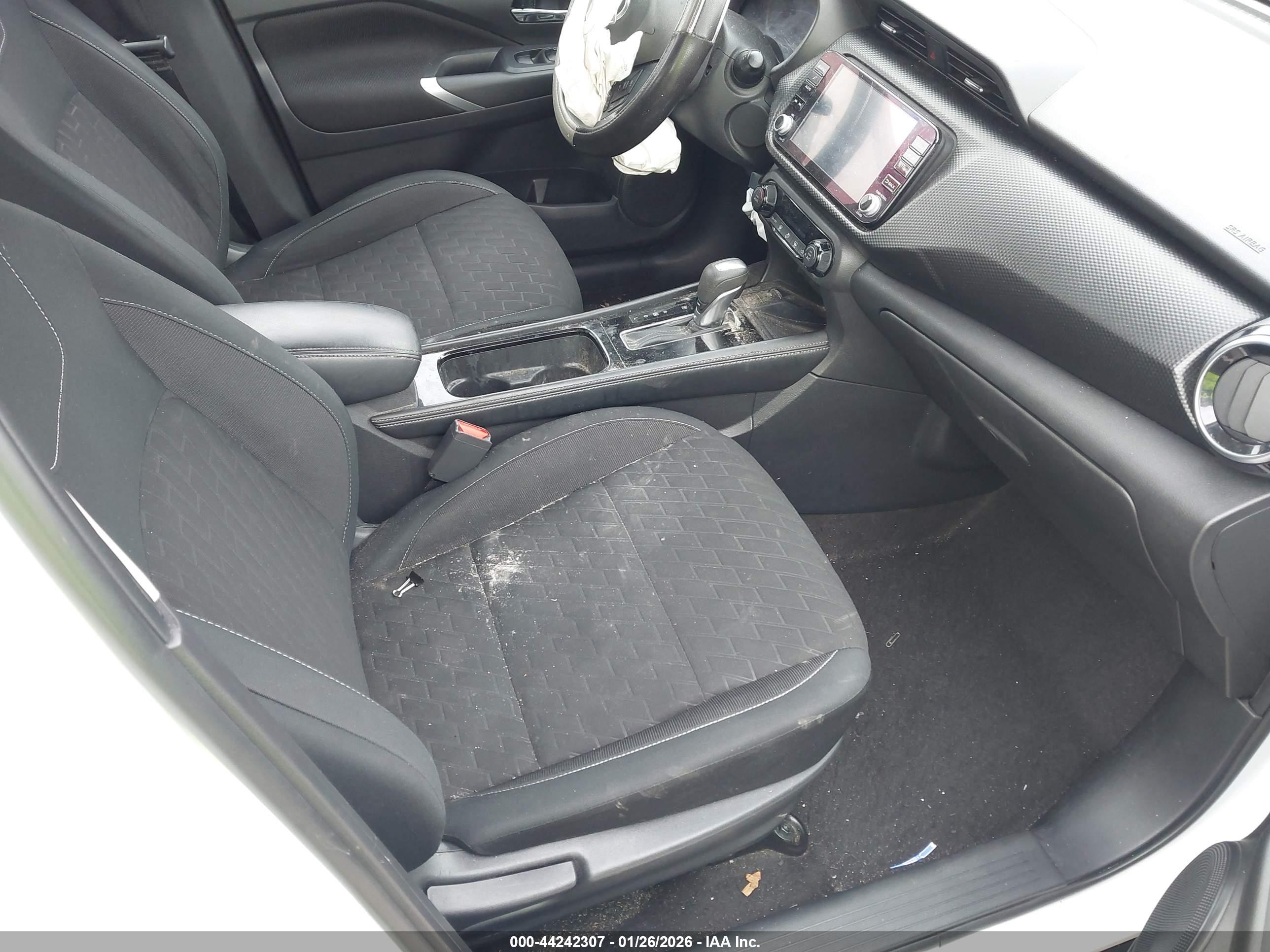 NISSAN KICKS image 5