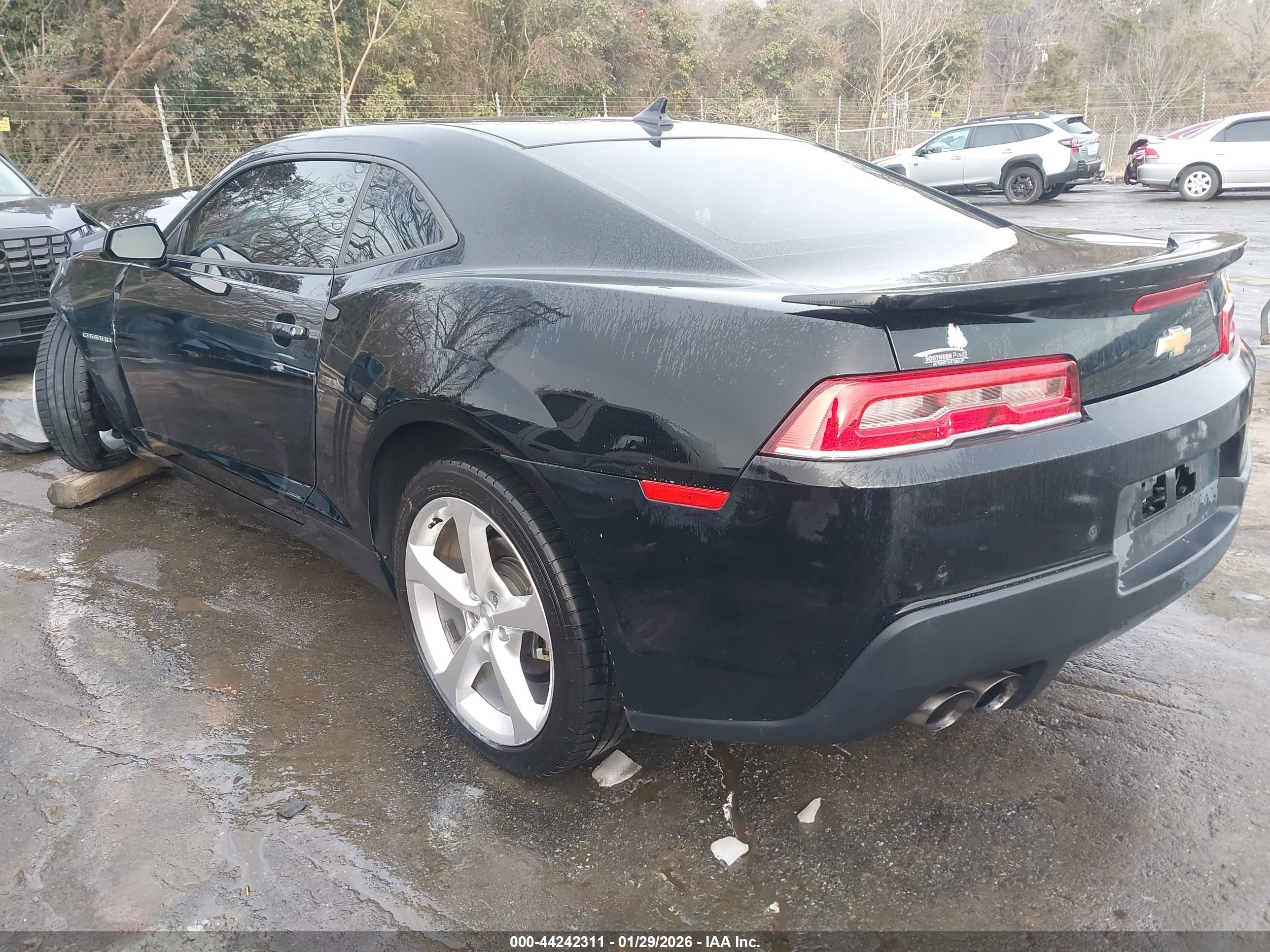 CHEVROLET CAMARO image 3