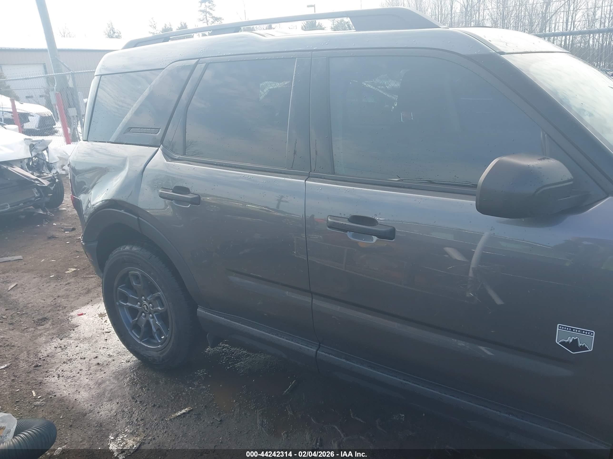 FORD BRONCO image 6
