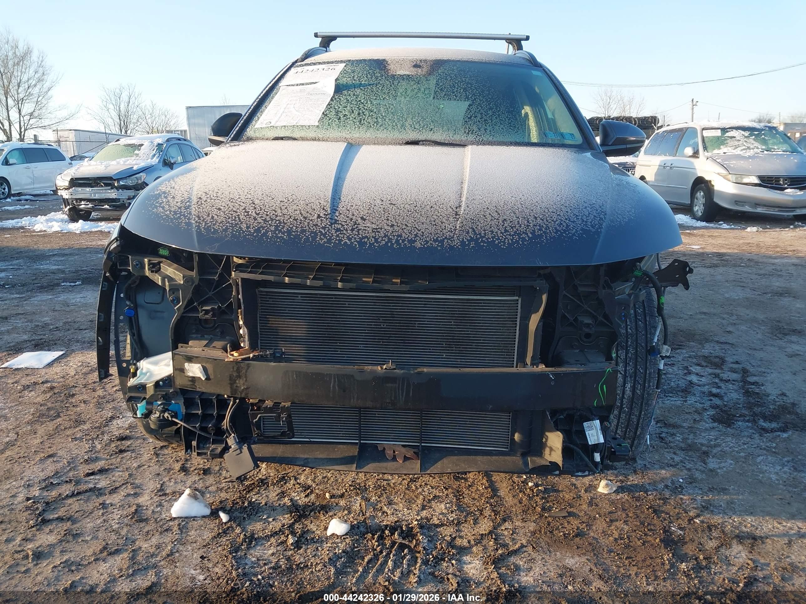 HYUNDAI TUCSON image 6