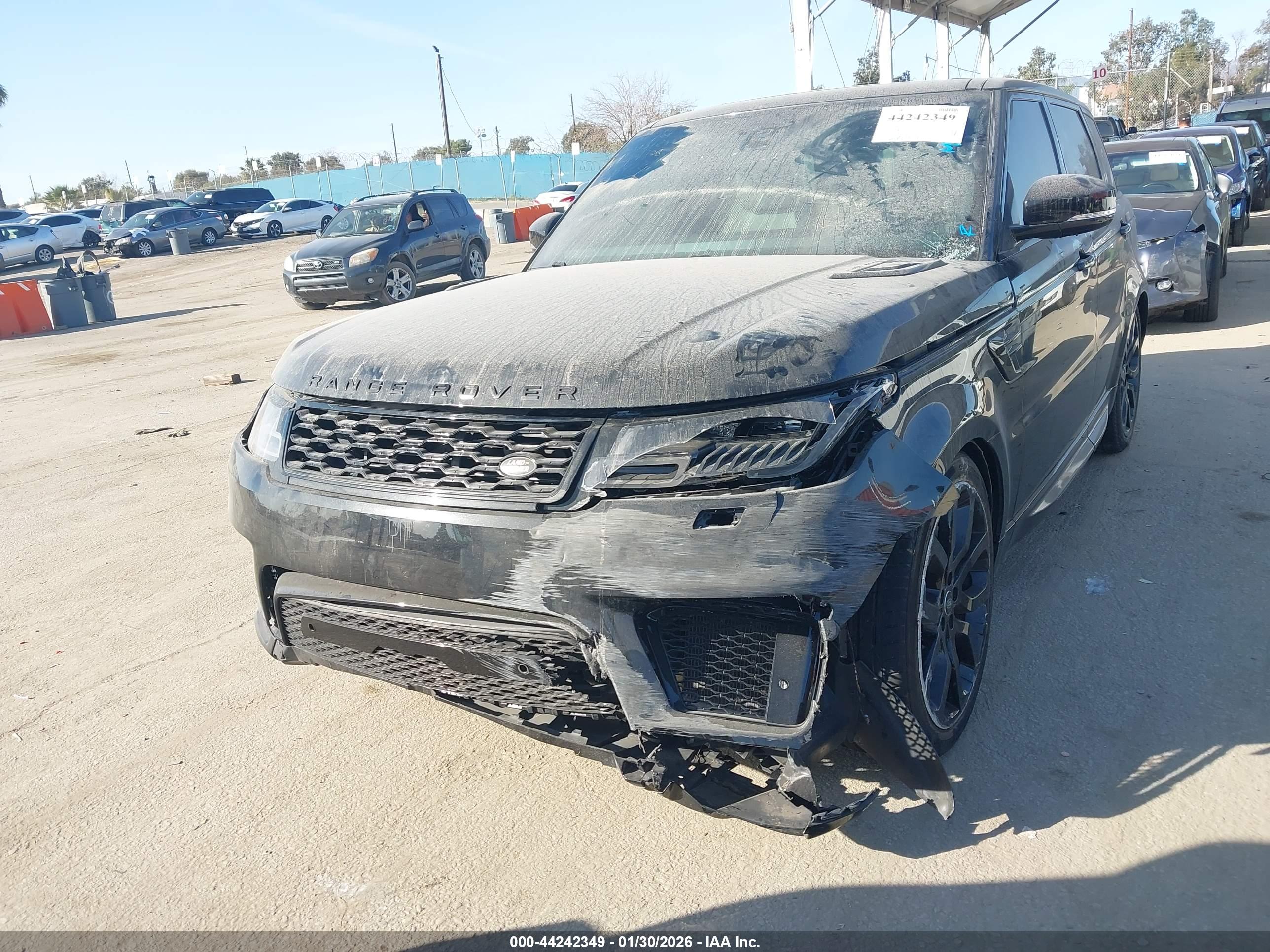 LAND ROVER image 6