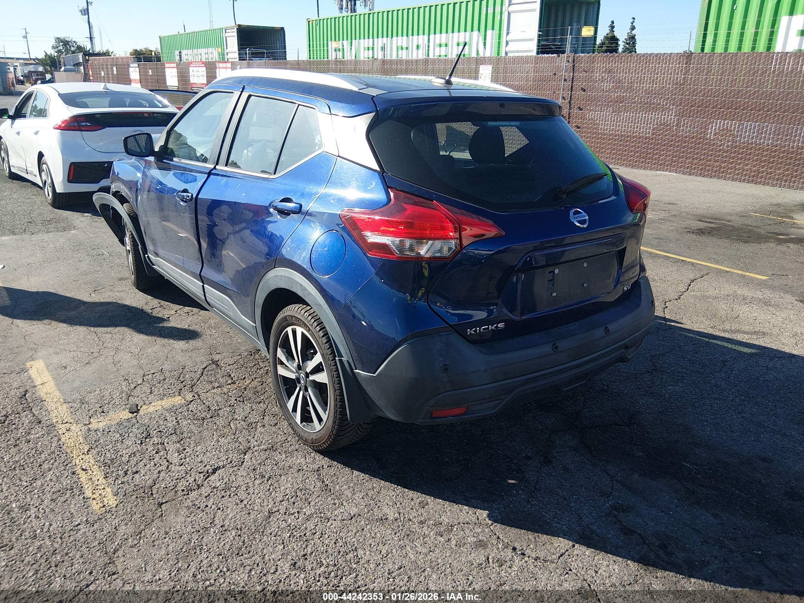 NISSAN KICKS image 3