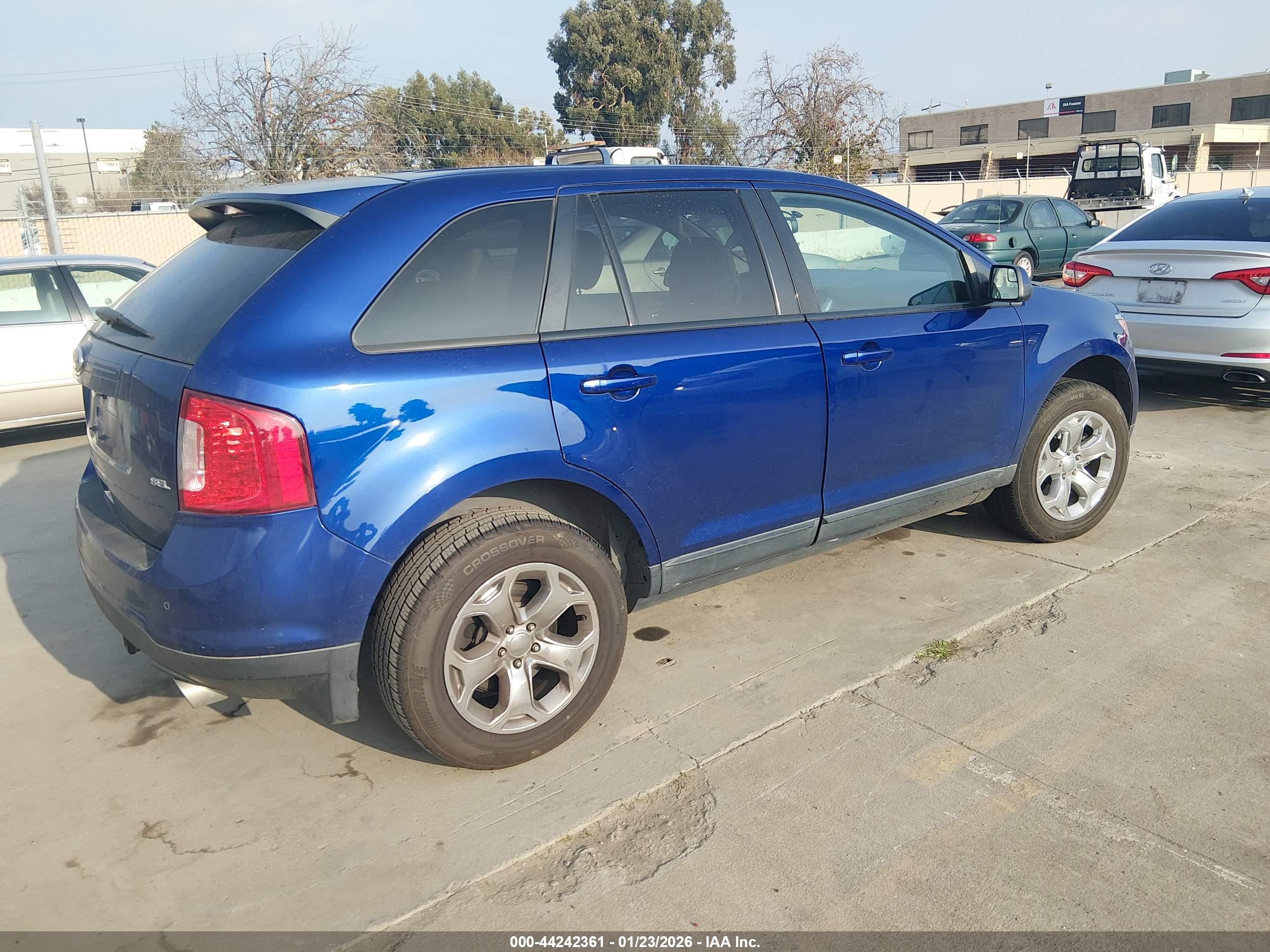 FORD EDGE image 4