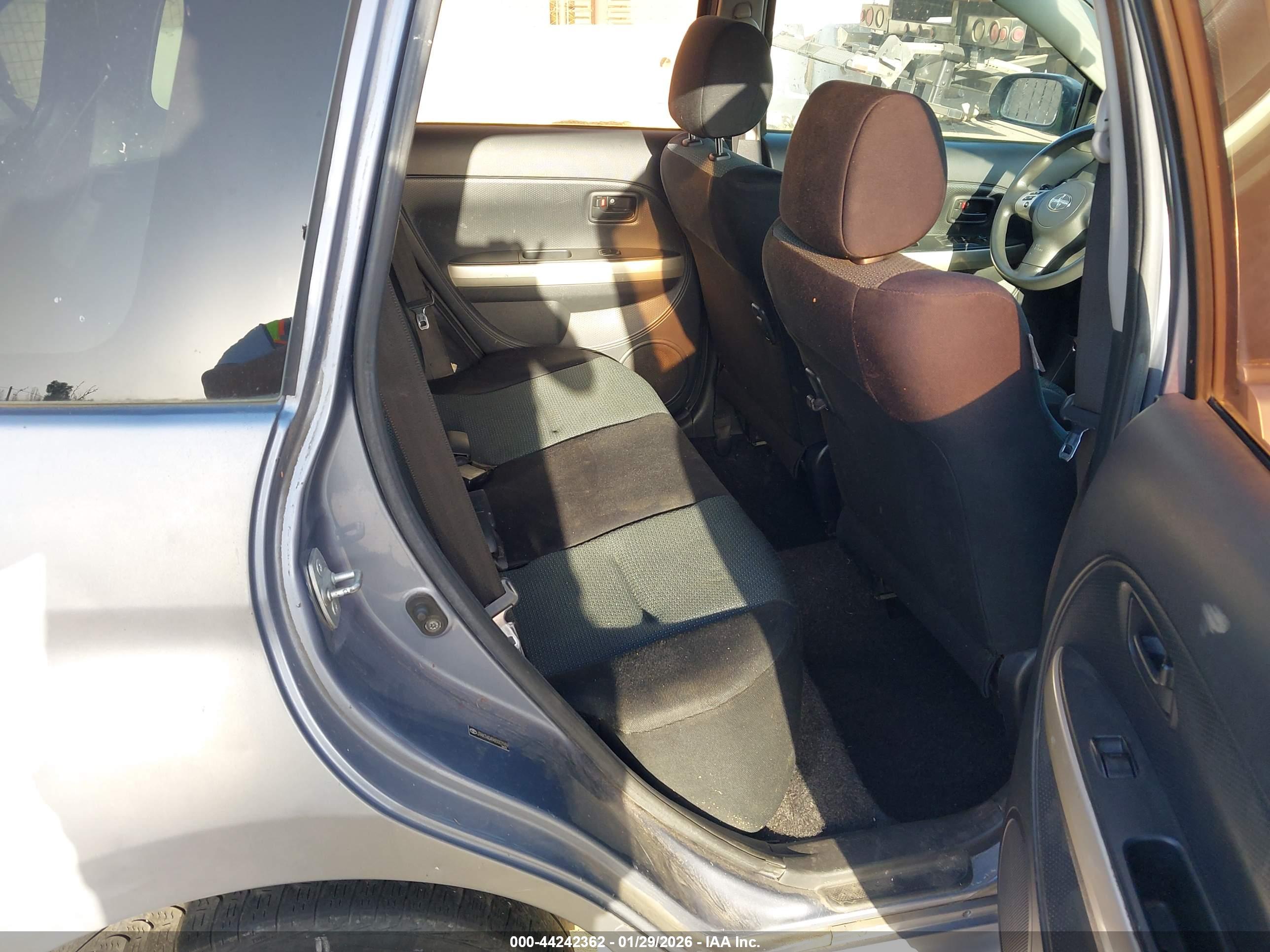 SCION XA image 8