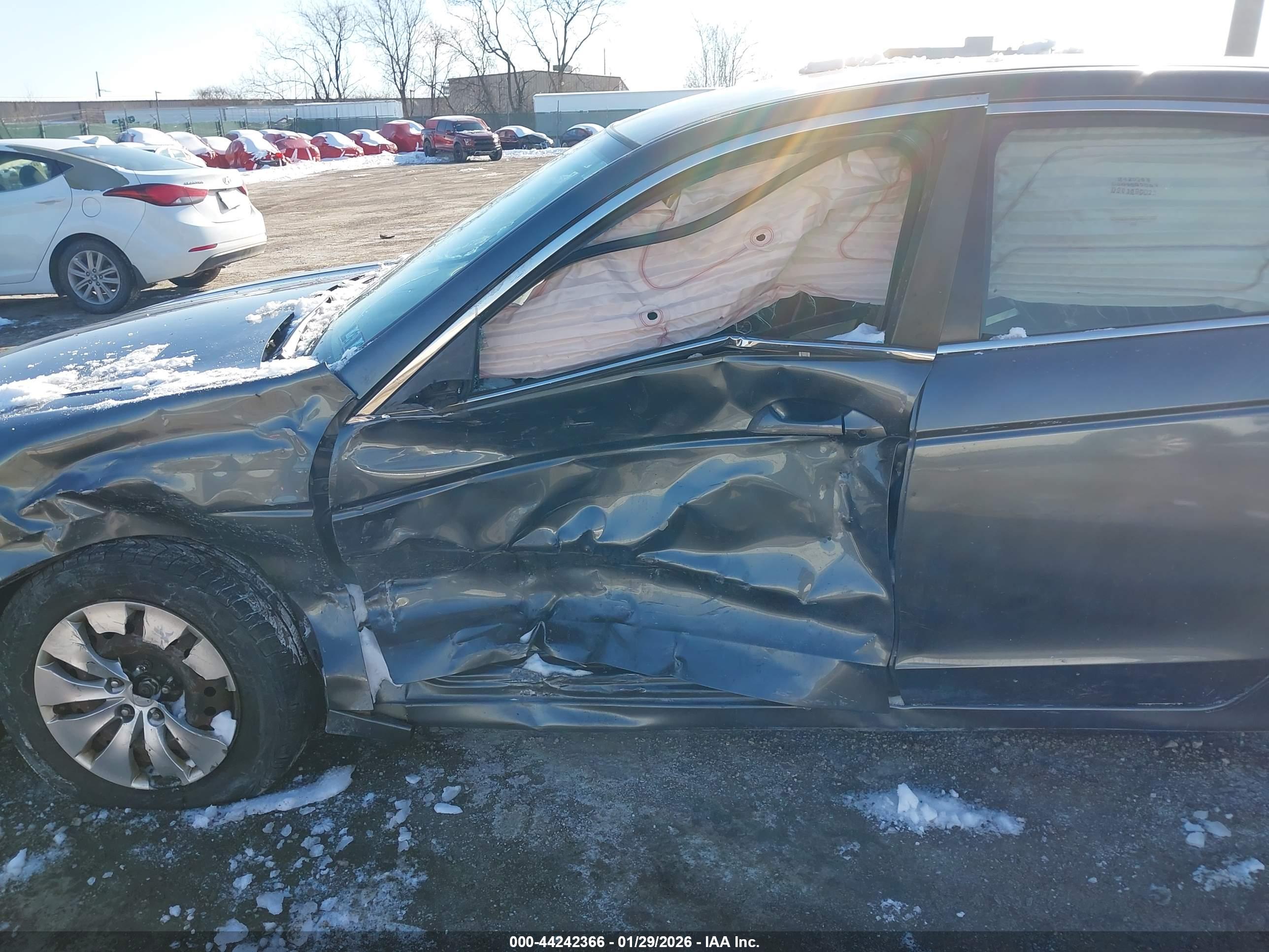 HONDA ACCORD image 6
