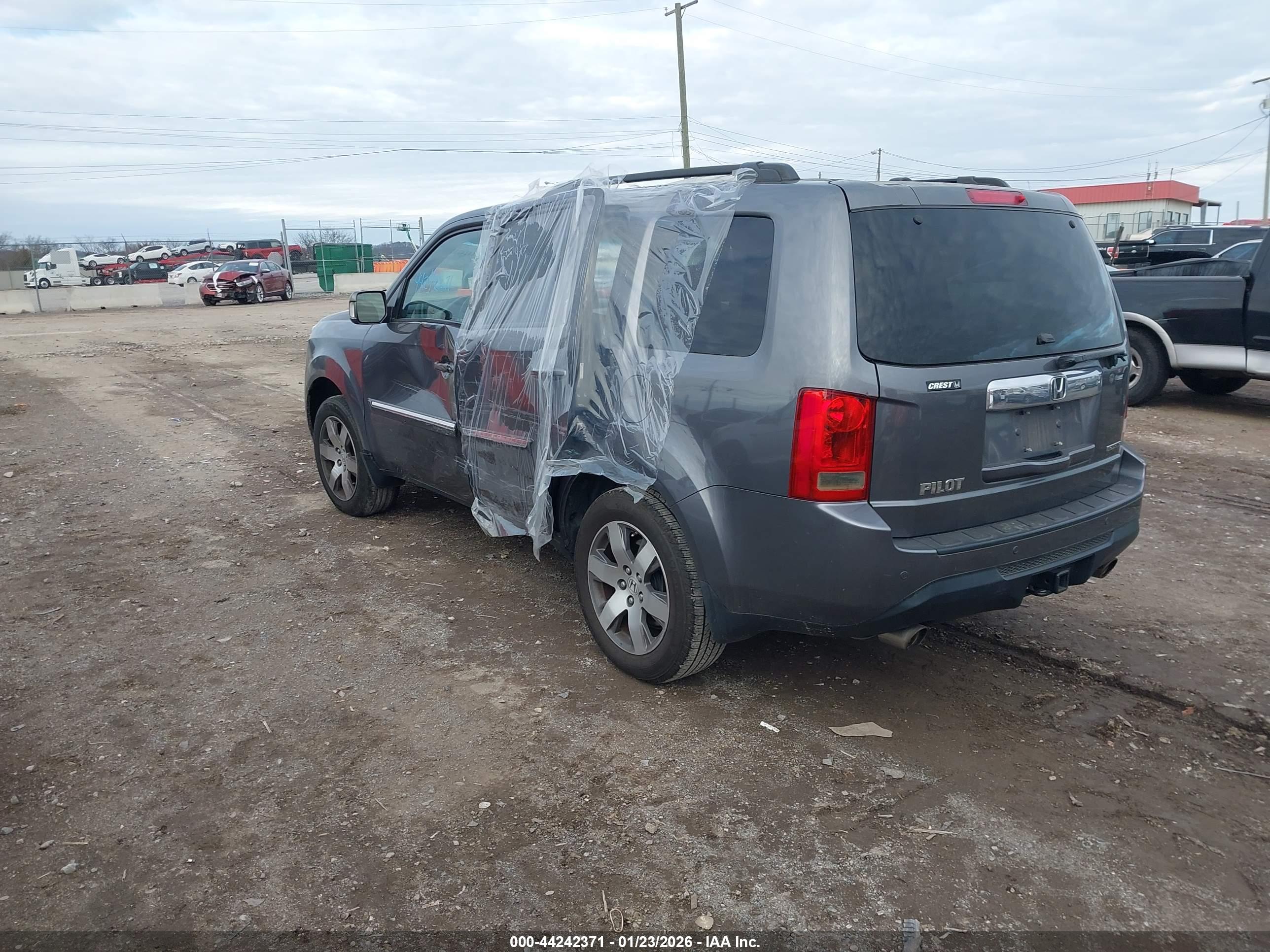 HONDA PILOT image 3