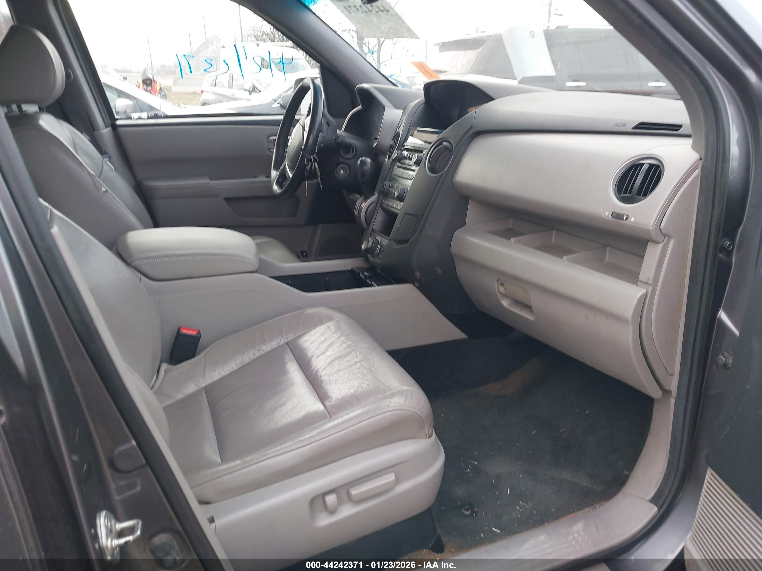 HONDA PILOT image 5