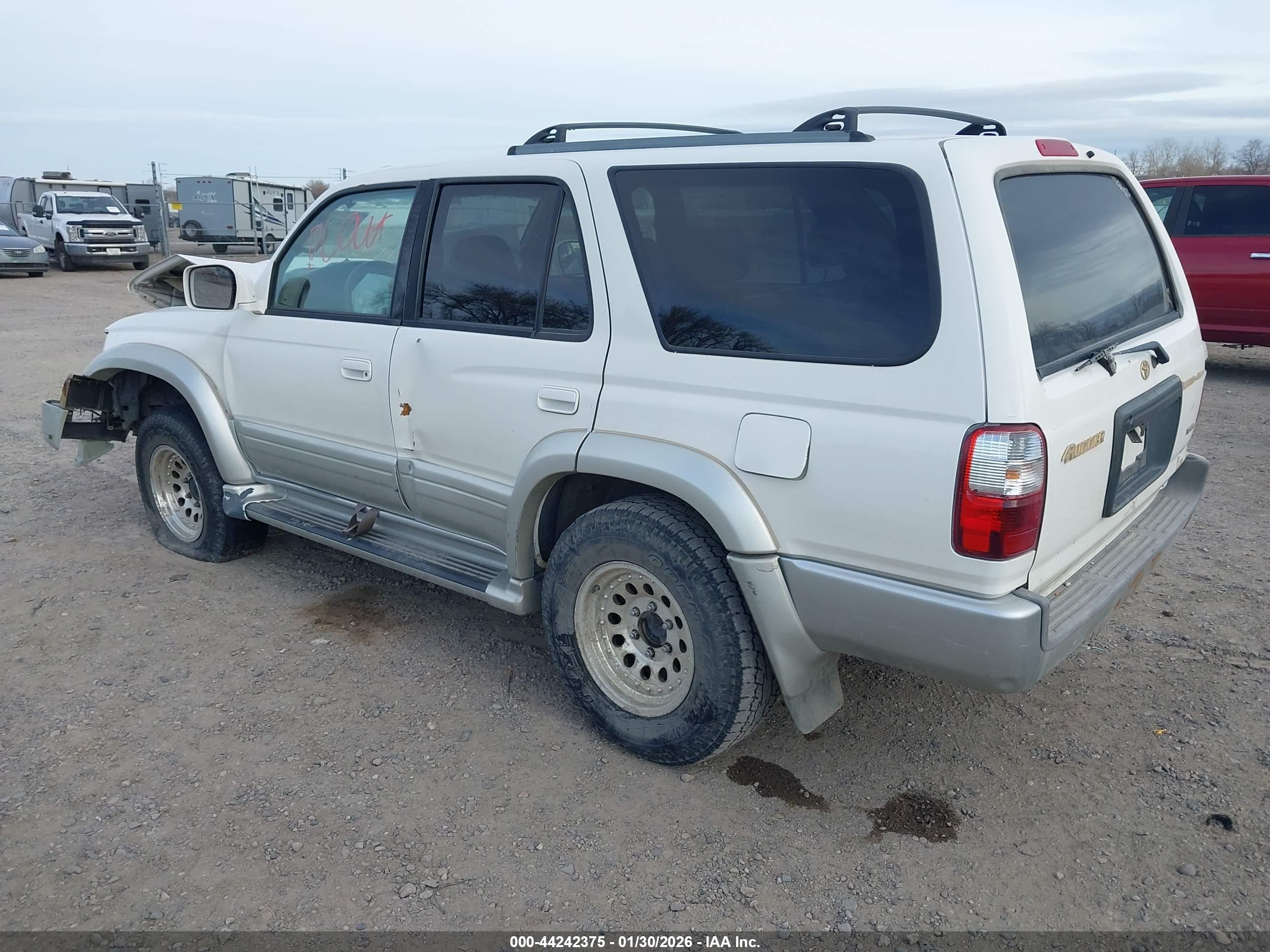 TOYOTA 4RUNNER image 3
