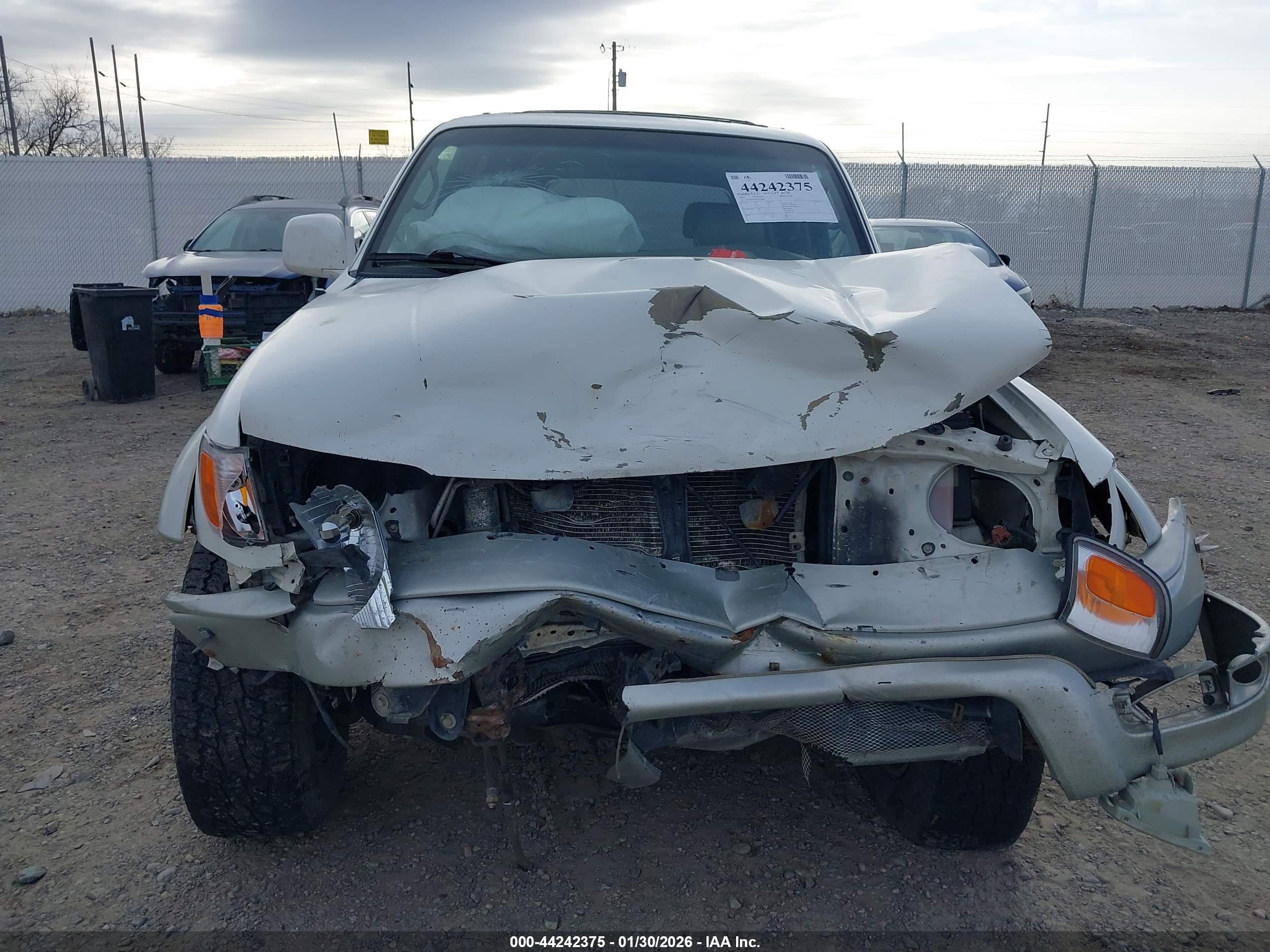 TOYOTA 4RUNNER image 6