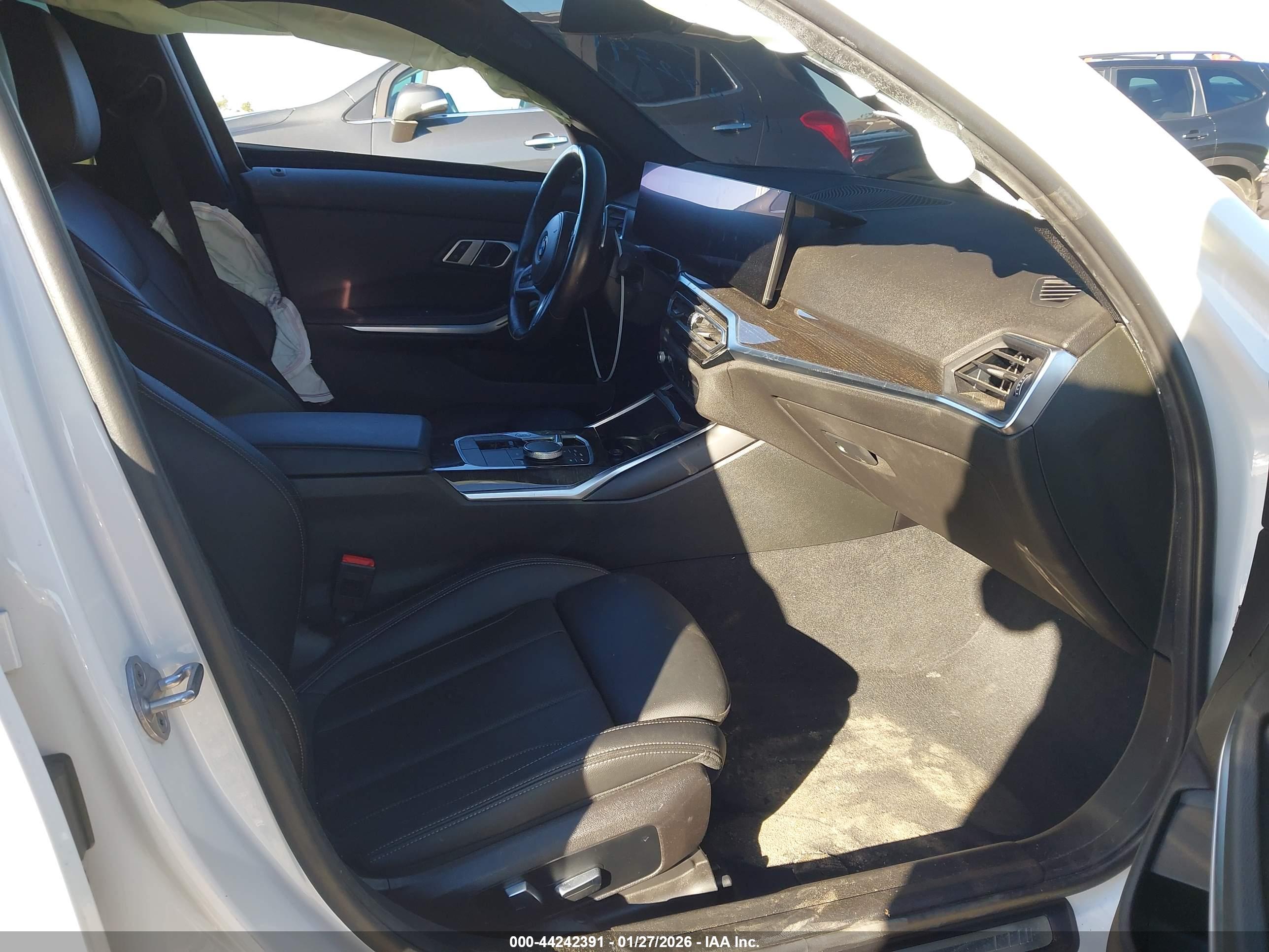 BMW 330I image 5