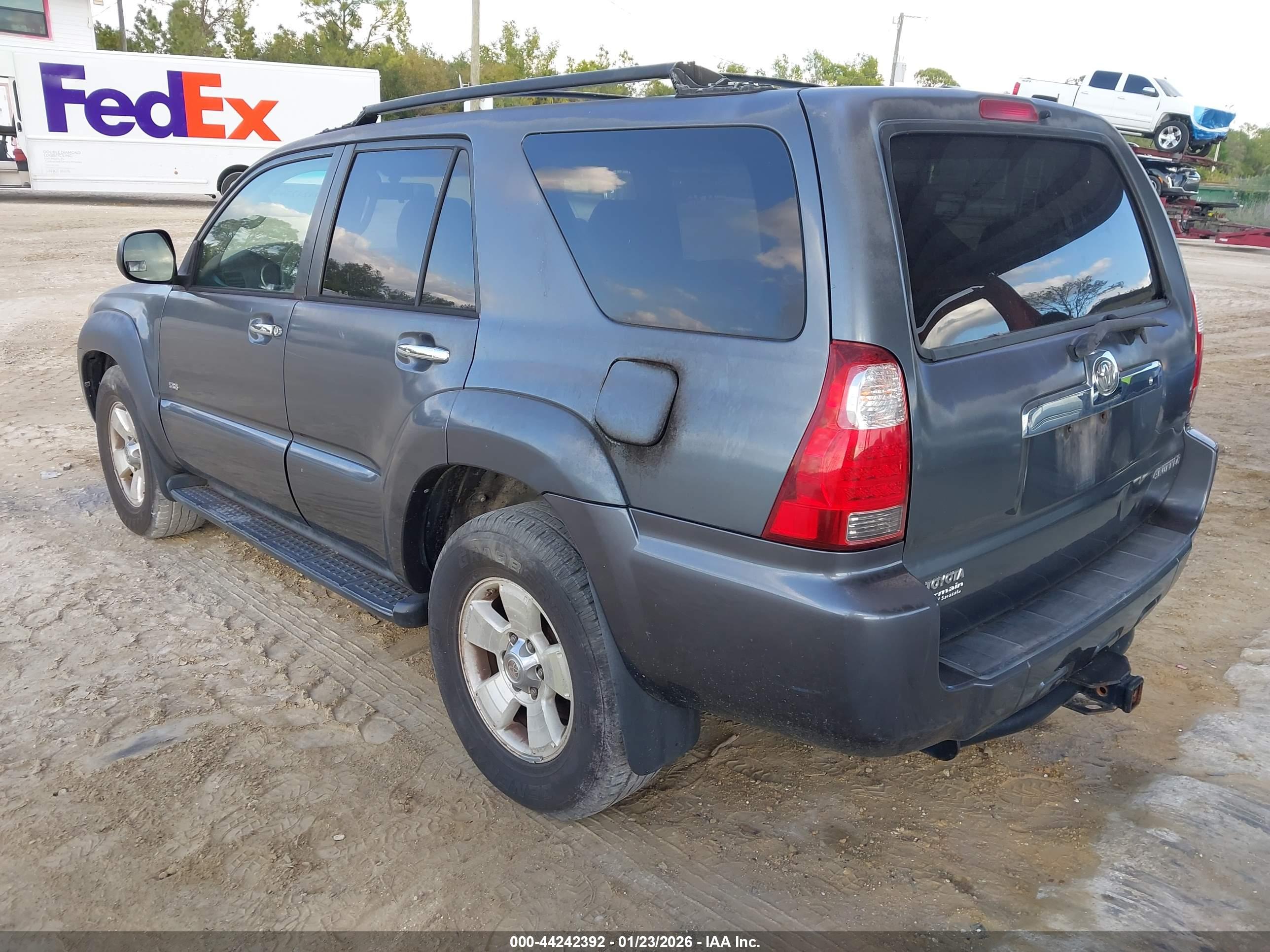 TOYOTA 4RUNNER image 3