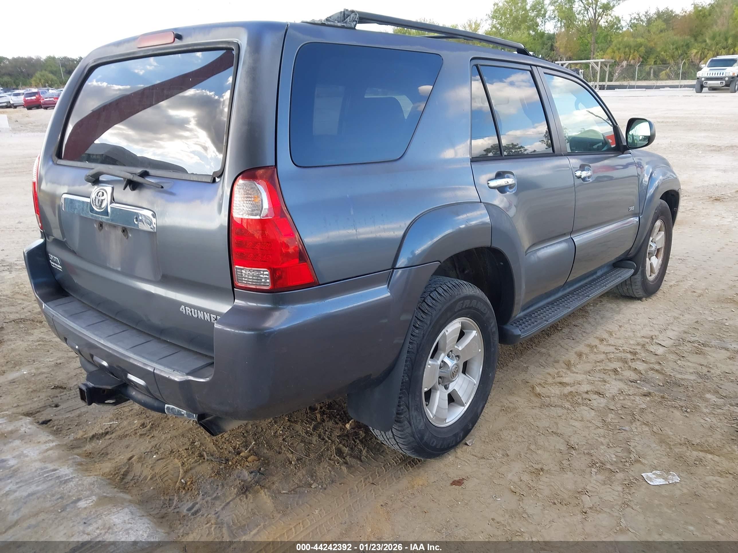TOYOTA 4RUNNER image 4