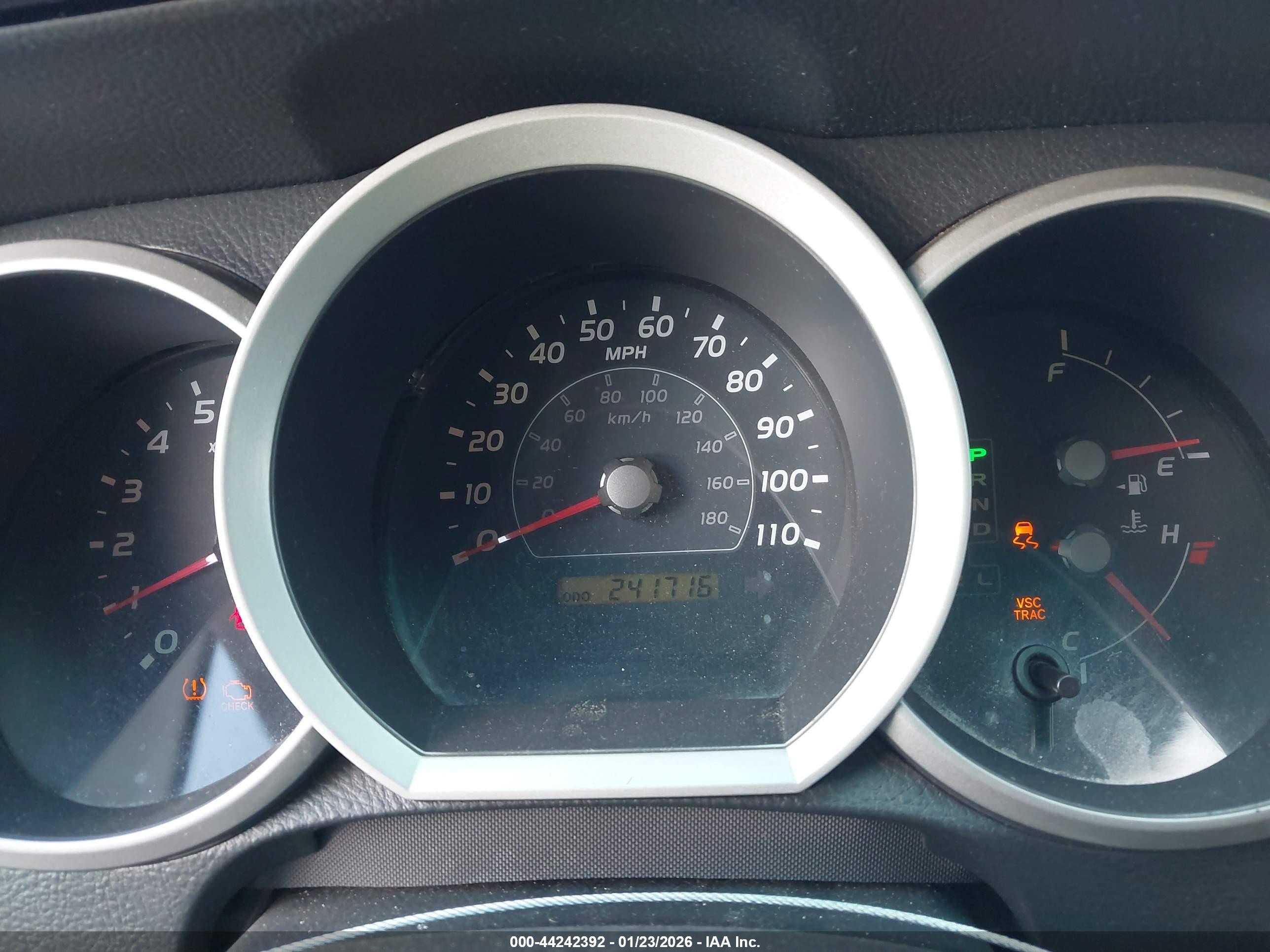 TOYOTA 4RUNNER image 7