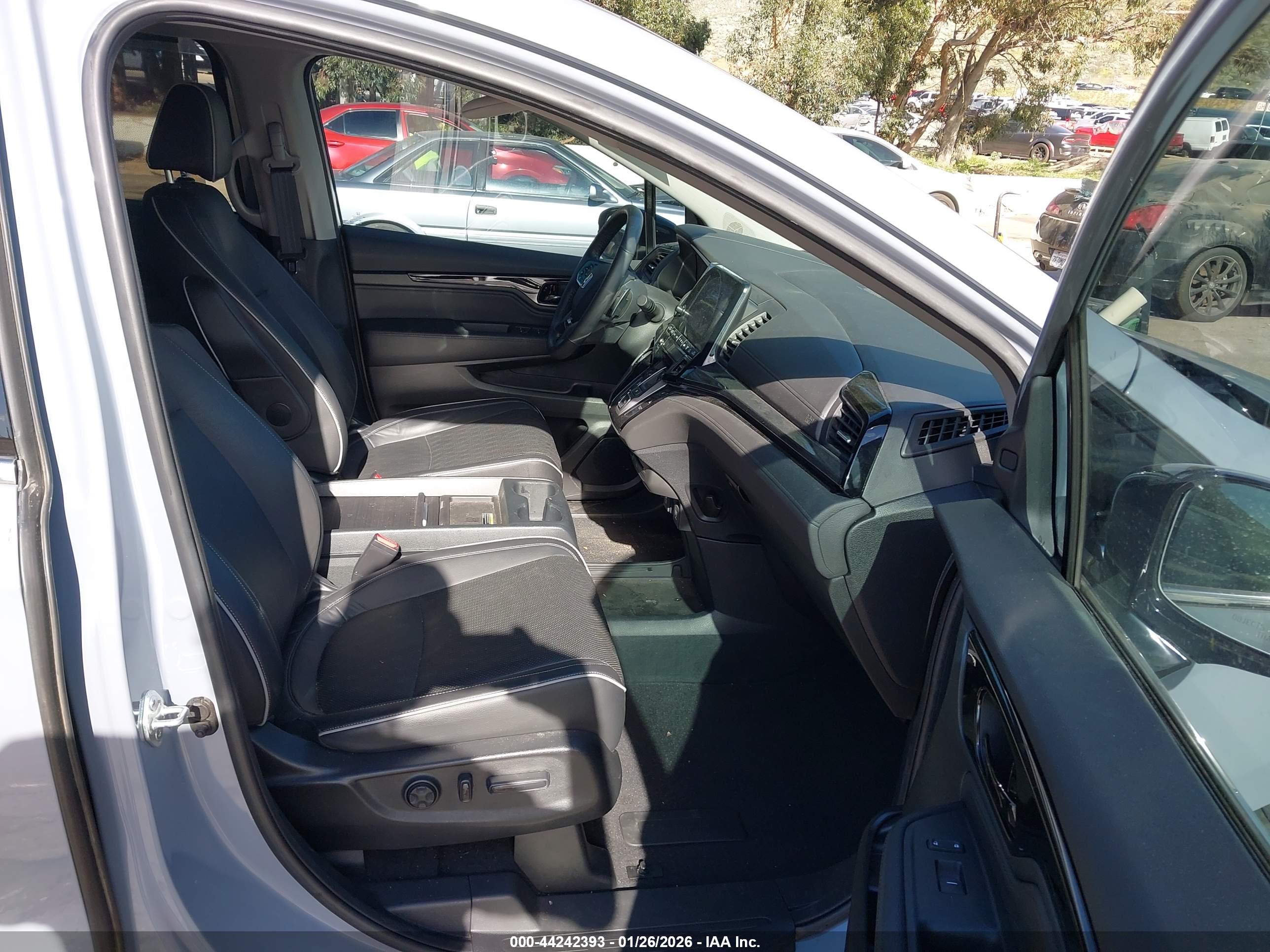 HONDA ODYSSEY image 5