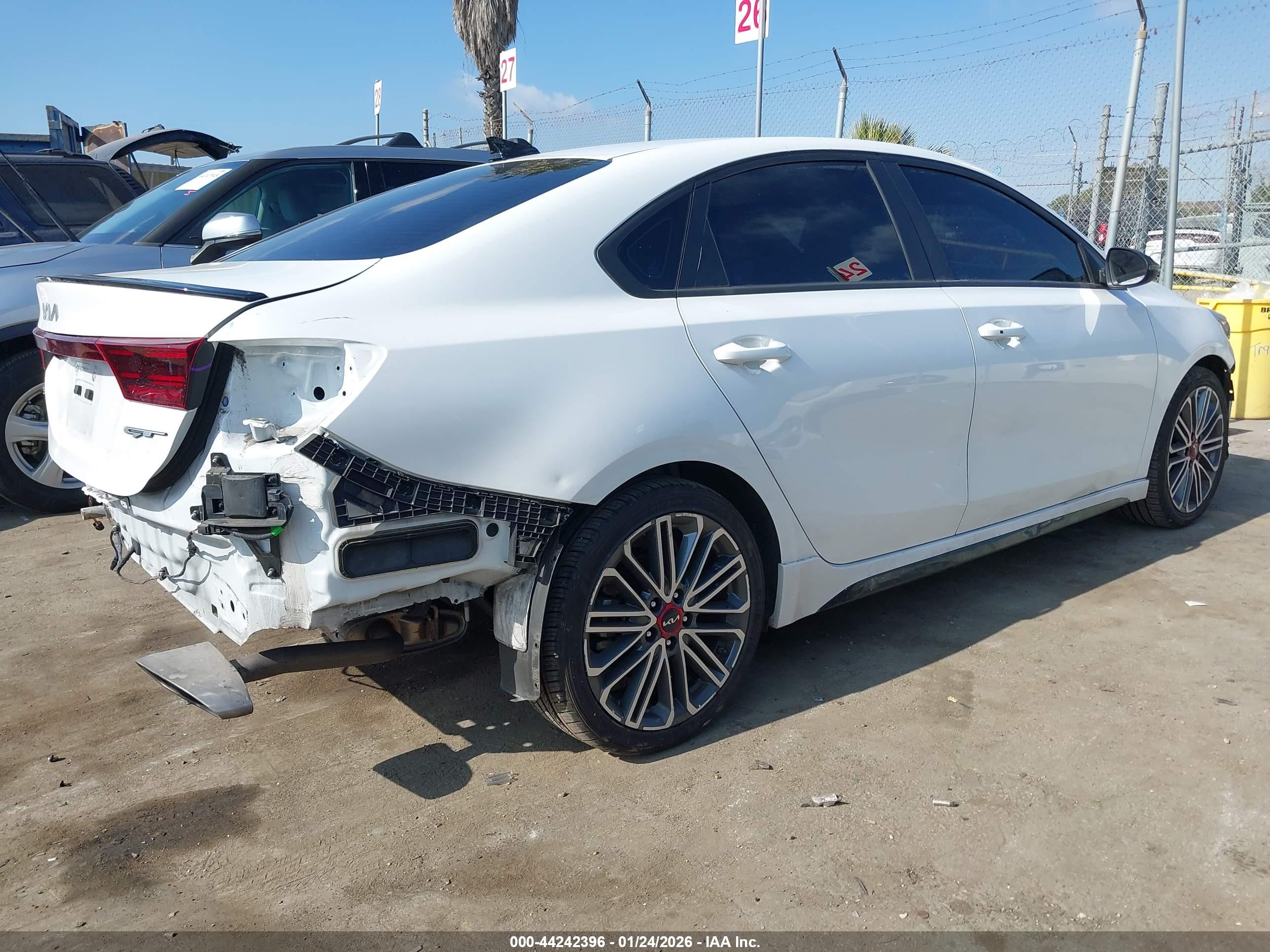 KIA FORTE image 4