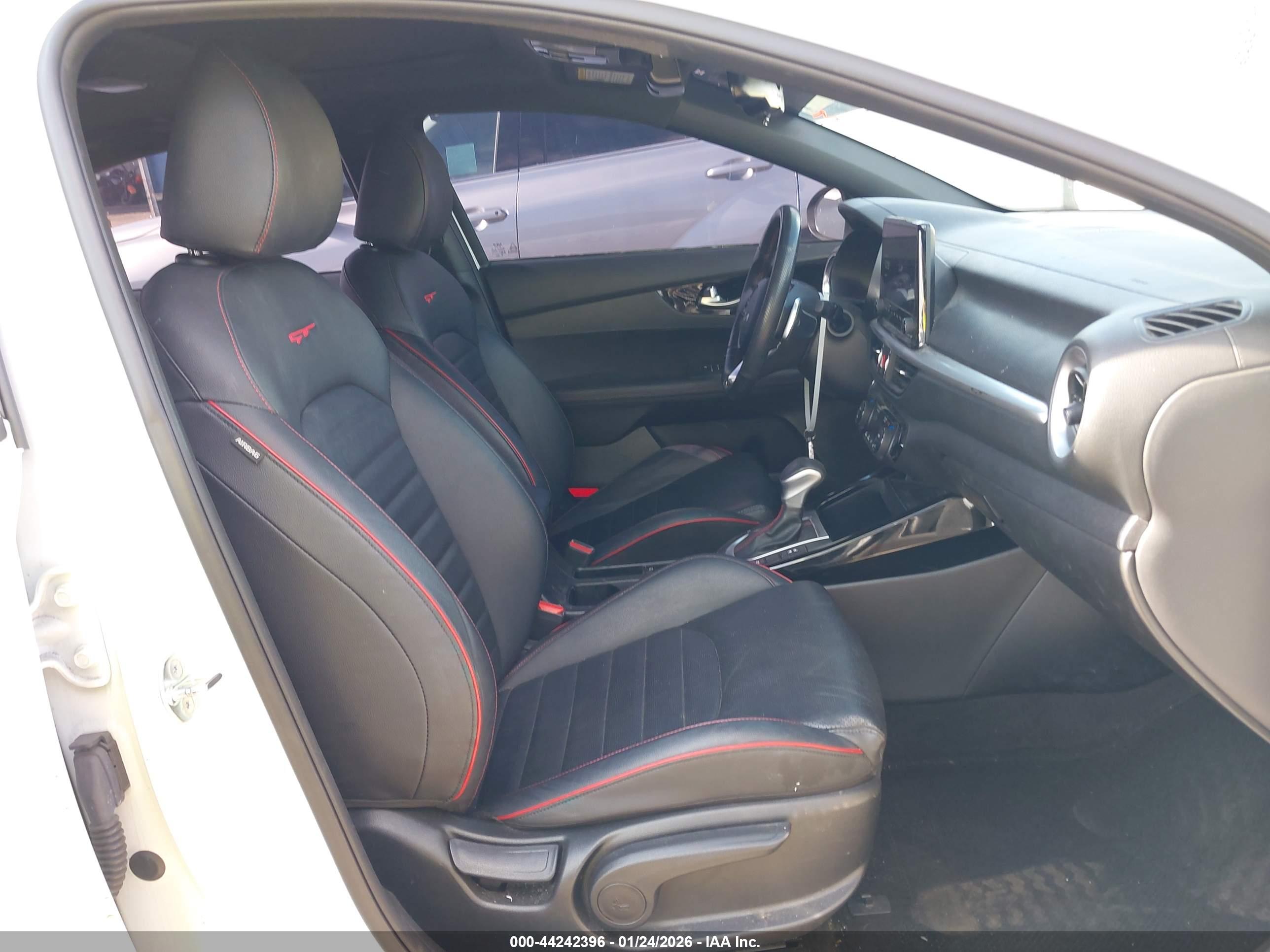 KIA FORTE image 5